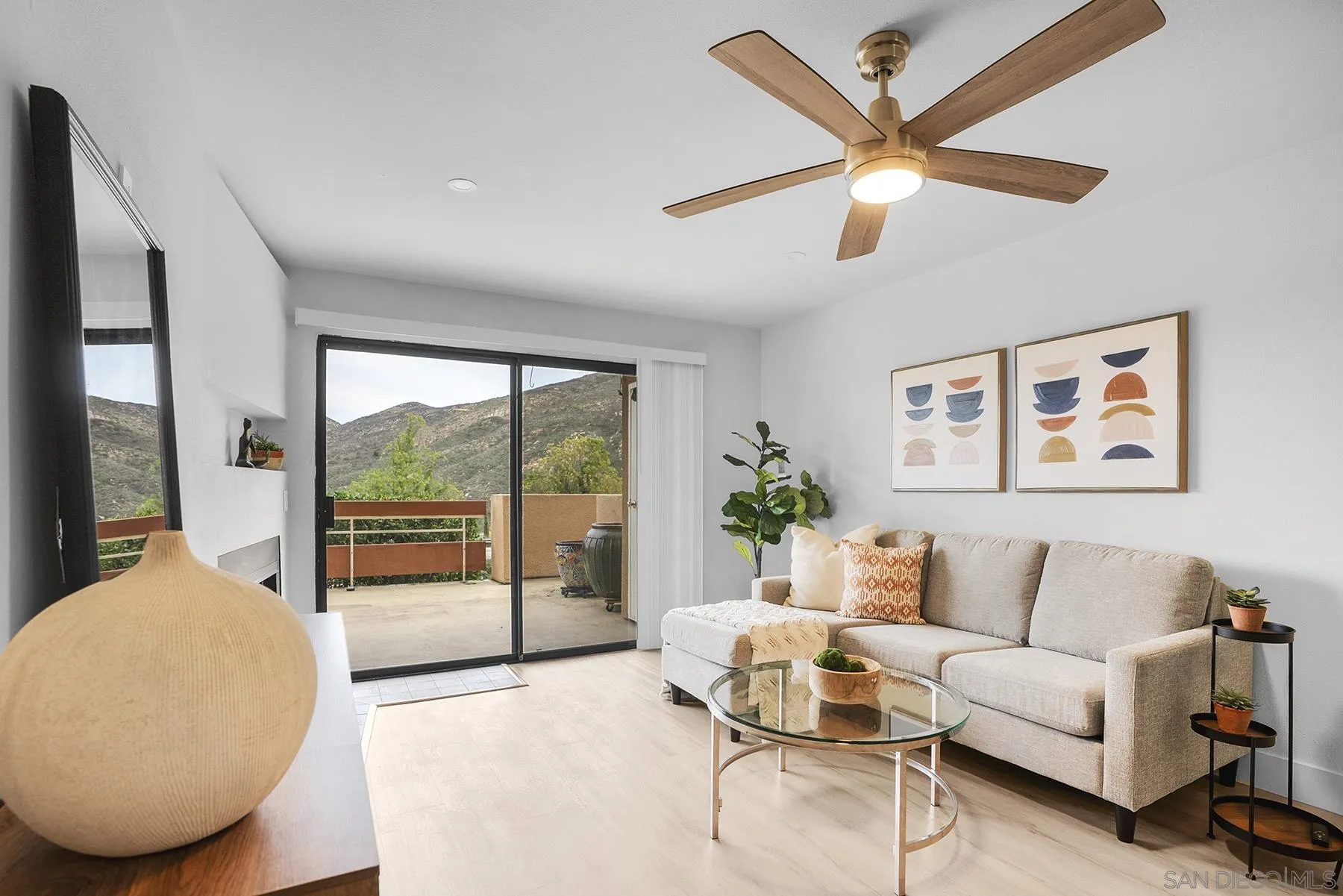 https://cdn.realtyfeed.com/cdn/127/2600673/3ee2e0442327b52cd313daa0527bf1f2.webp