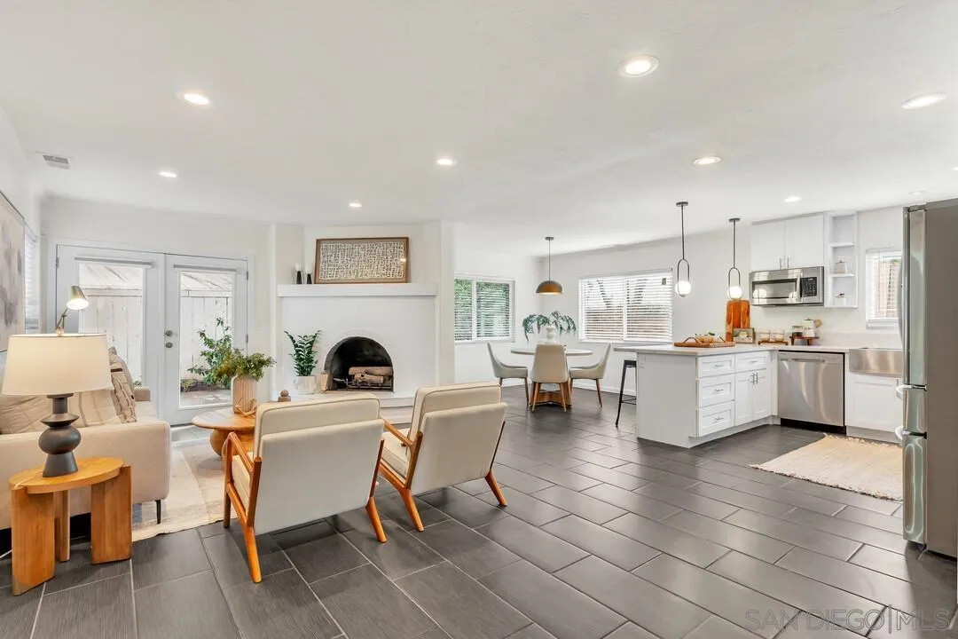 https://cdn.realtyfeed.com/cdn/127/2600682/332fa5f837c3793cb18c7630ed8e07c3.webp