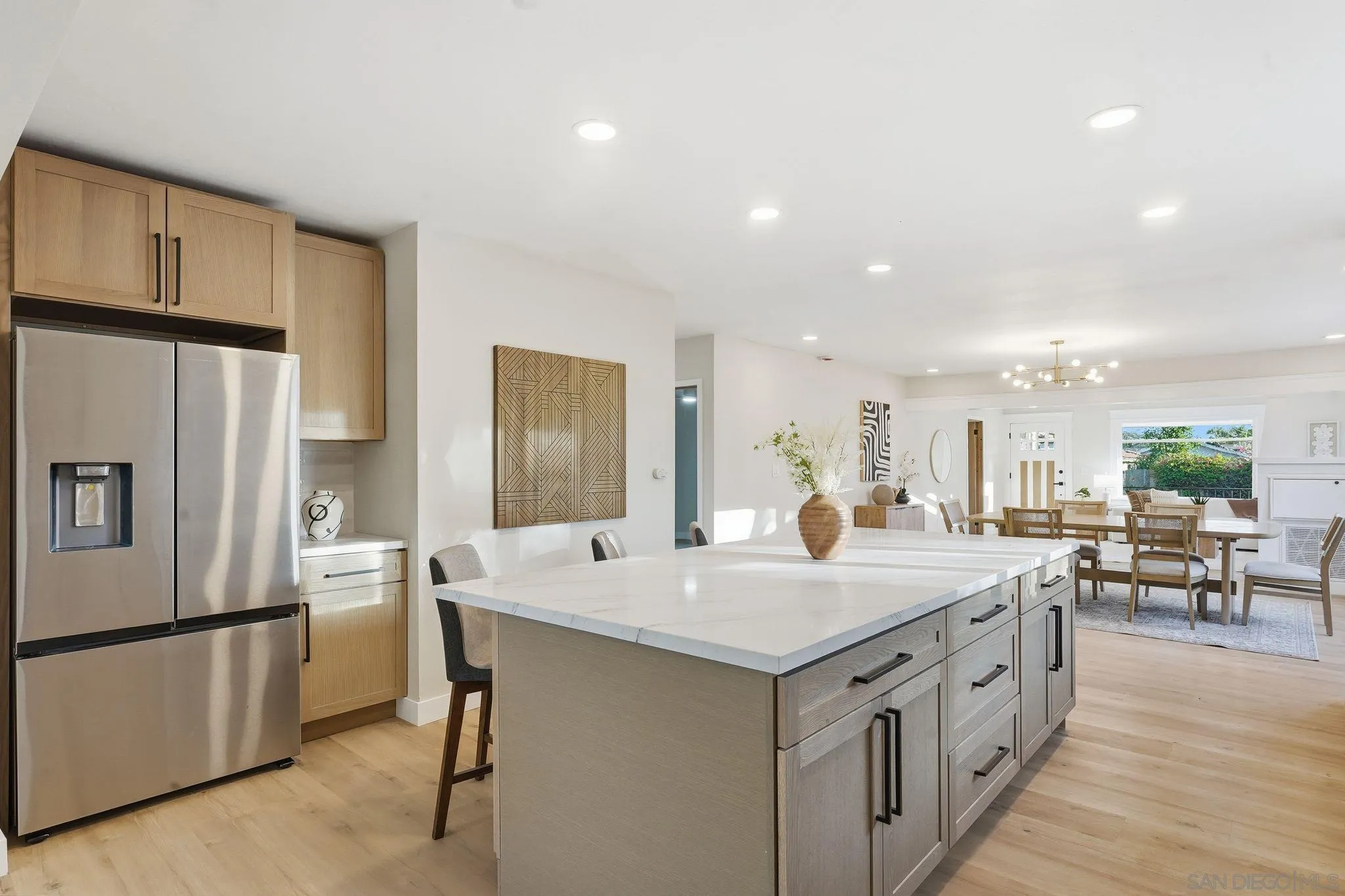 https://cdn.realtyfeed.com/cdn/127/2600686/0060310759169fe6388b9efb41f7c5d1.webp