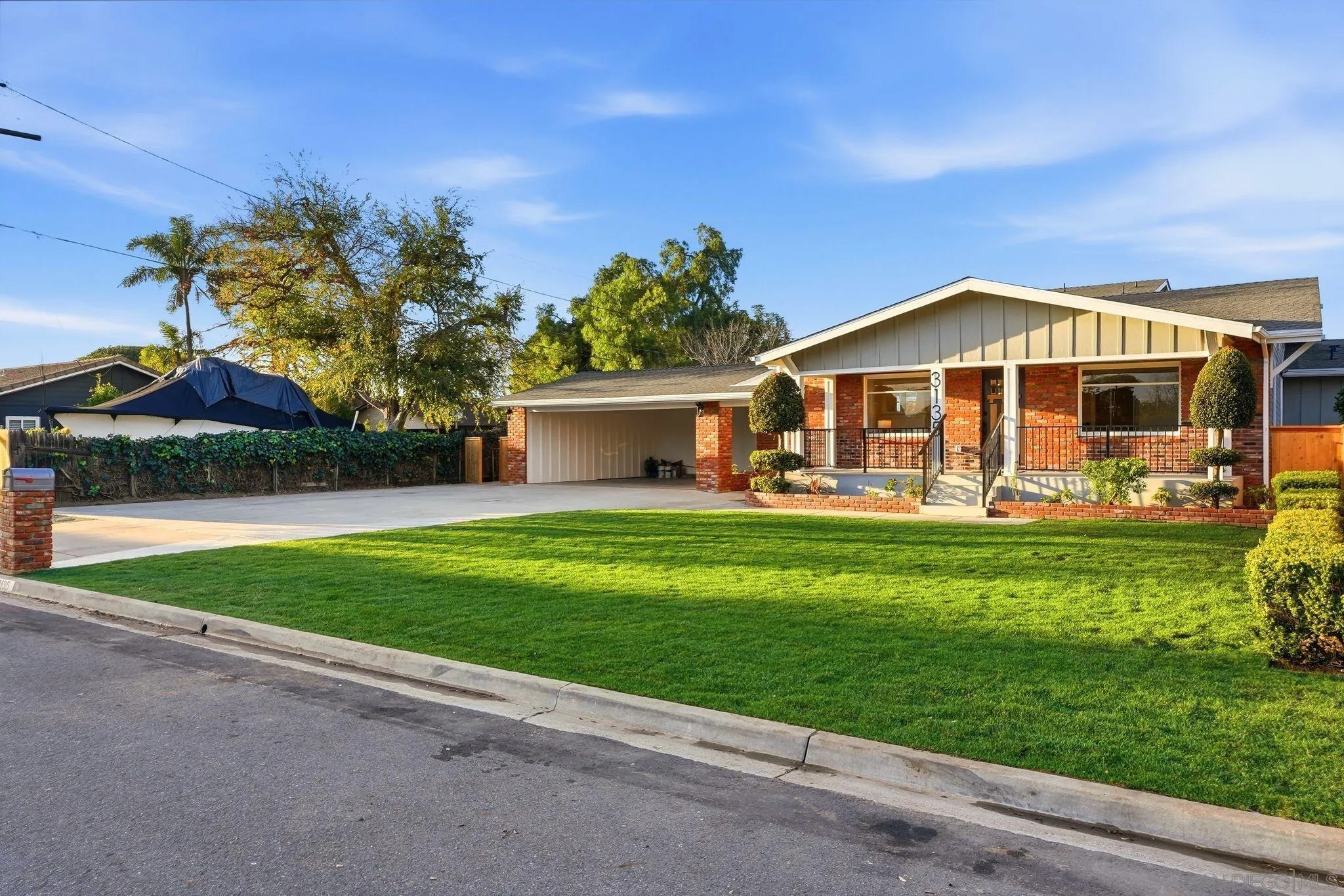 https://cdn.realtyfeed.com/cdn/127/2600686/74d880c1fd7250558d97ab38e1ec4a26.webp