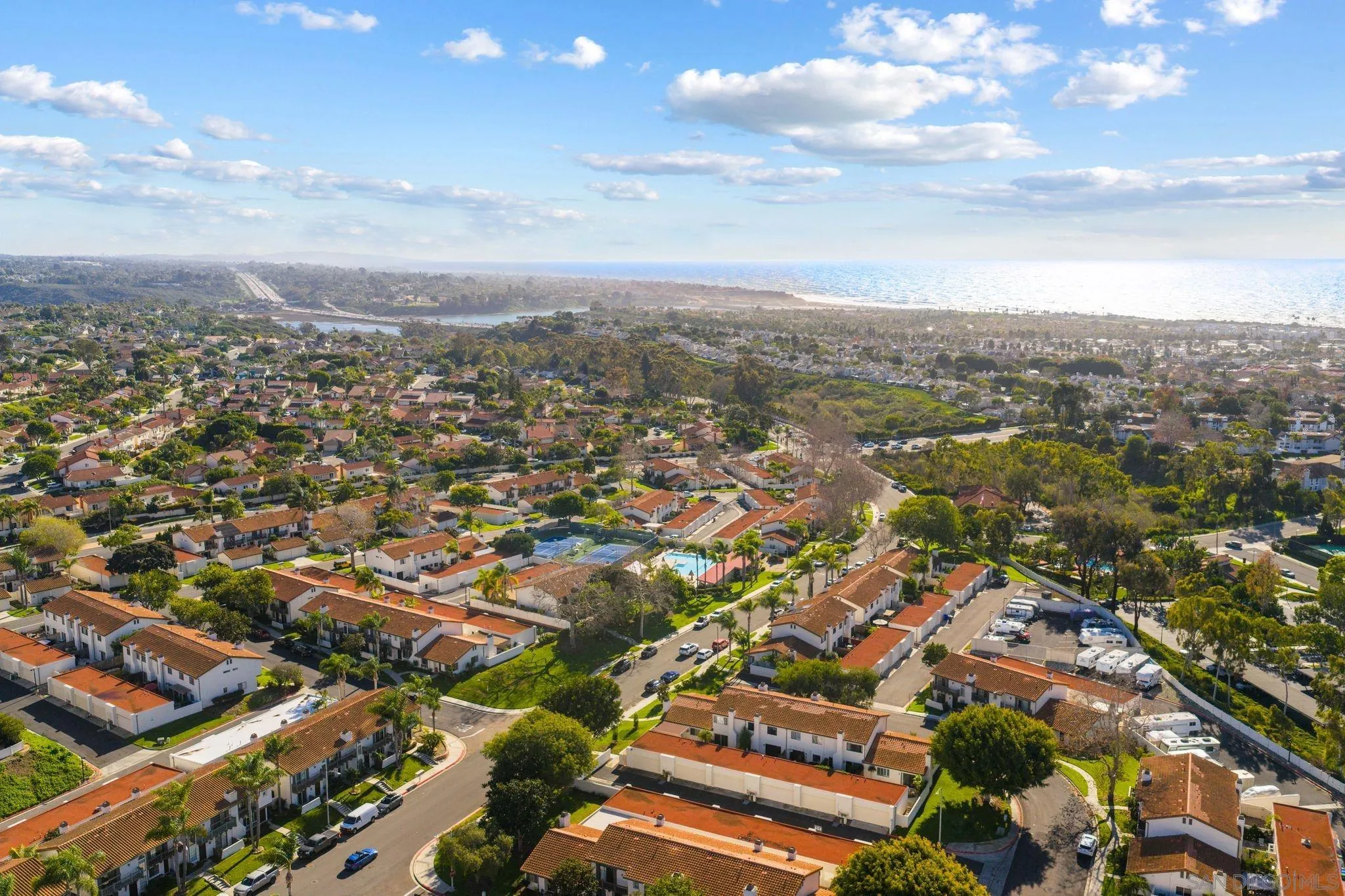 Photo #40: 2600689 Listing: Photo #40