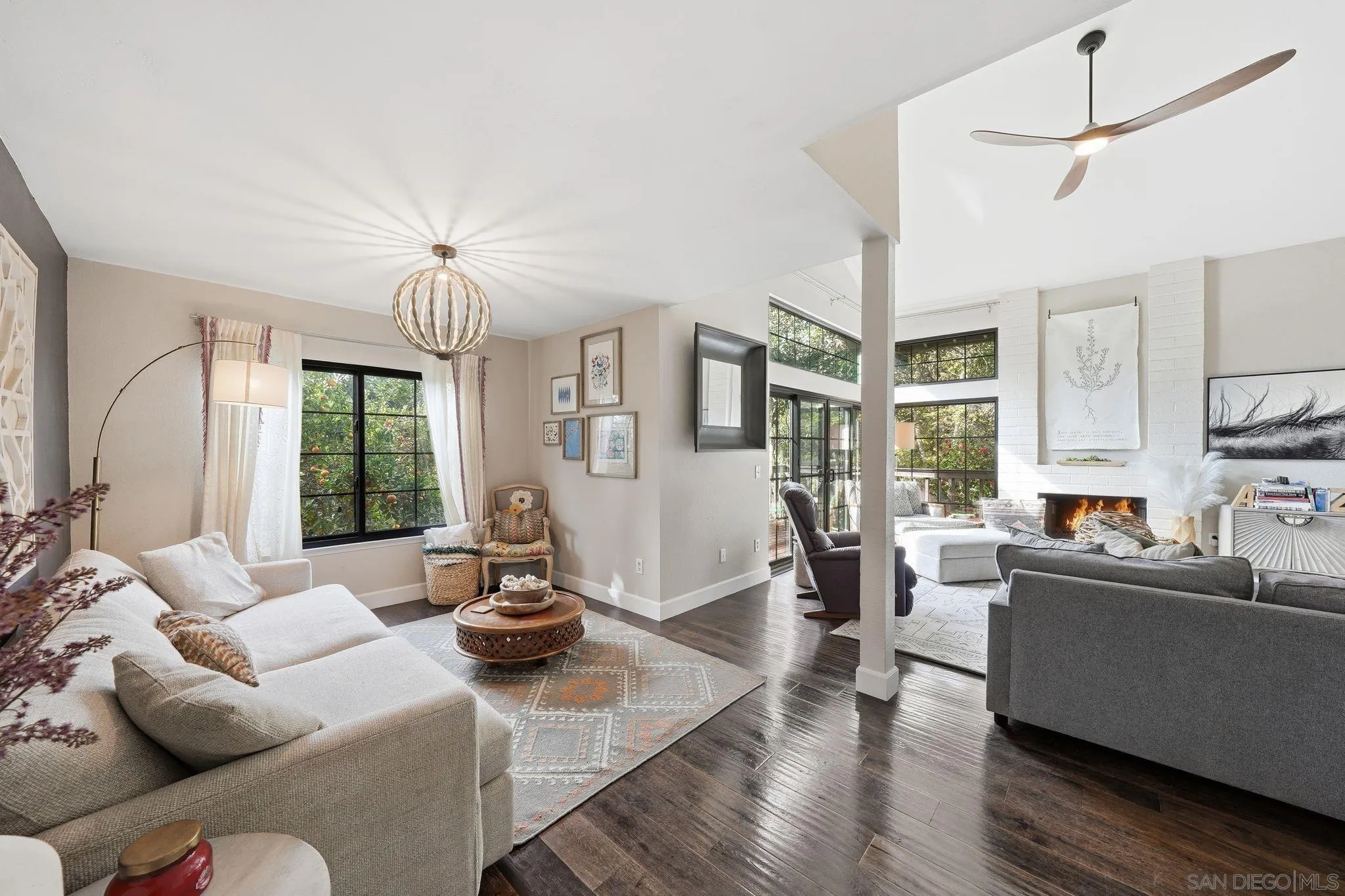 https://cdn.realtyfeed.com/cdn/127/2600690/b27ce77ed2a3f9afca1315d1672360ea.webp