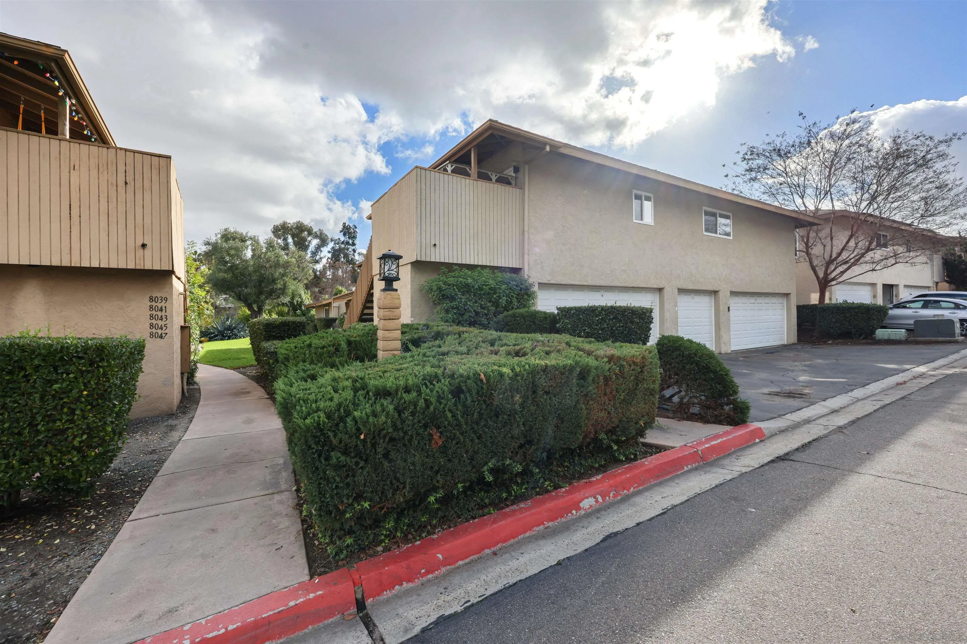 https://cdn.realtyfeed.com/cdn/127/2600695/6177004bc8c04b29846a049a7385d887.webp