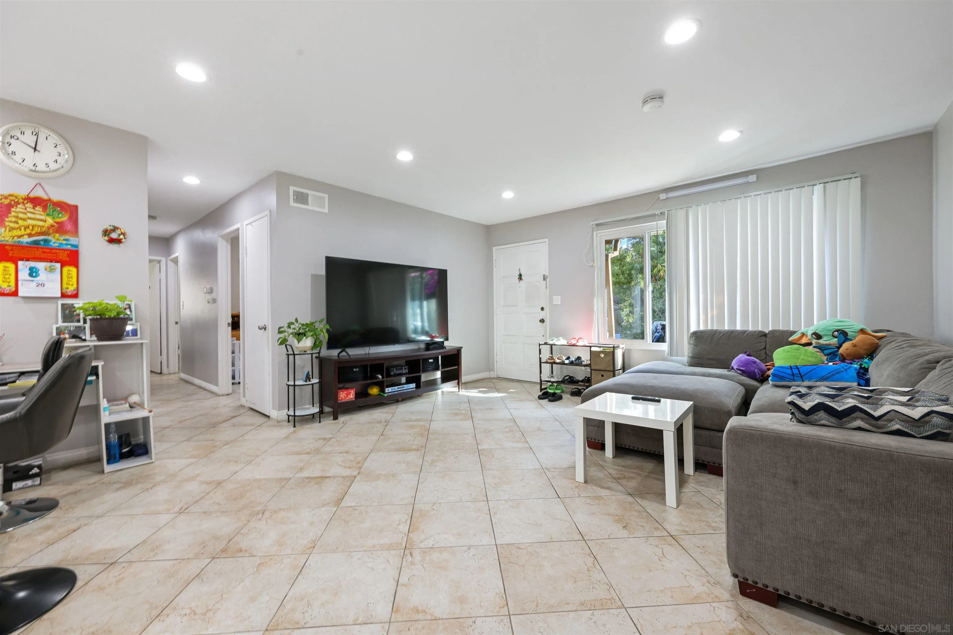 https://cdn.realtyfeed.com/cdn/127/2600695/733d6cd6a1a0311ffbfe70ed883257f3.webp