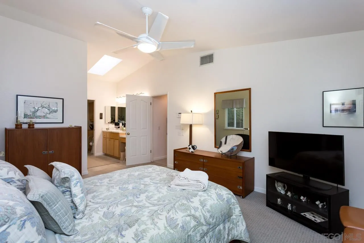 https://cdn.realtyfeed.com/cdn/127/2600704/10a19254c38df1bc7c023be9f0a6131d.webp