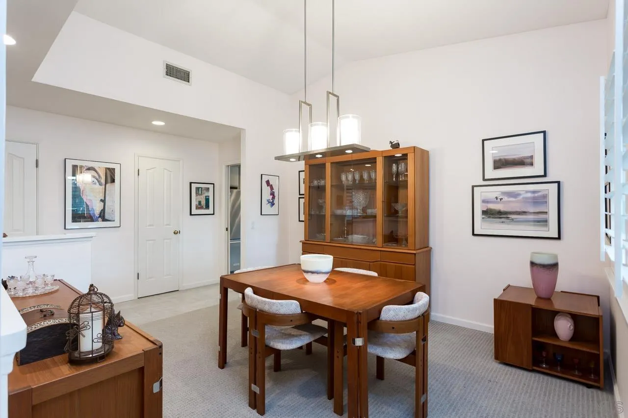 https://cdn.realtyfeed.com/cdn/127/2600704/2515aa02765caddacda4974a8147c578.webp