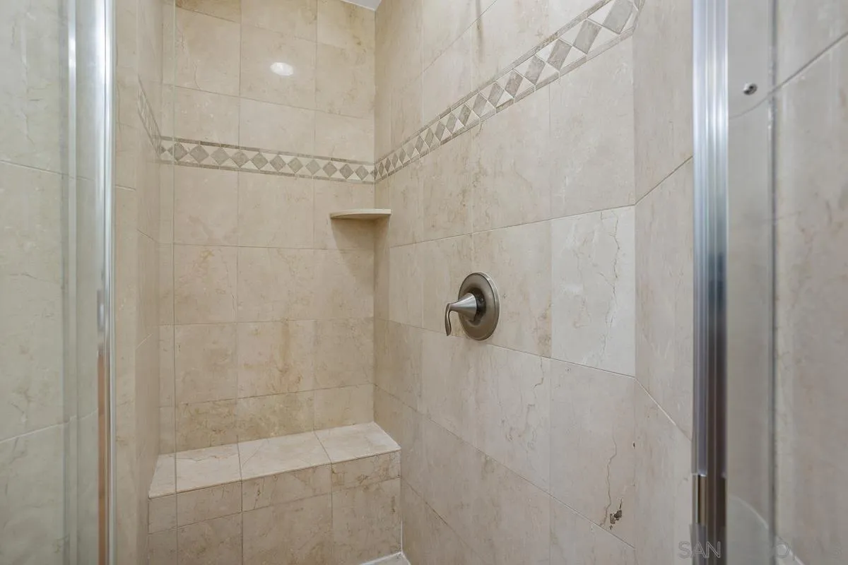 Photo #32: 2600715 Listing: Photo #32