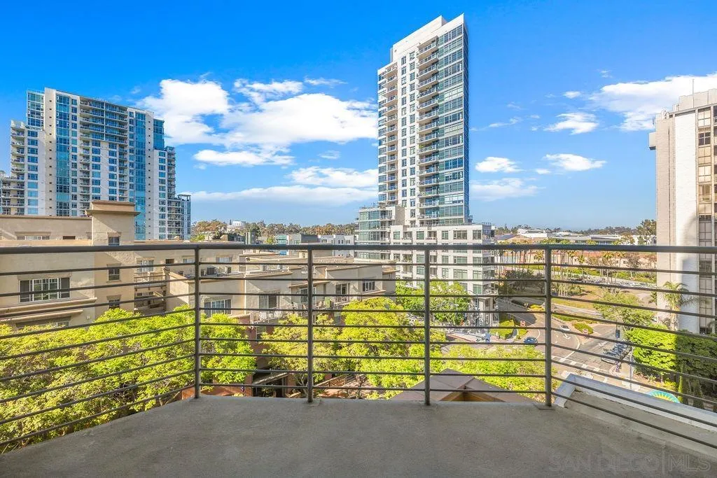 801 Ash St Unit 402, San Diego, CA 92101
