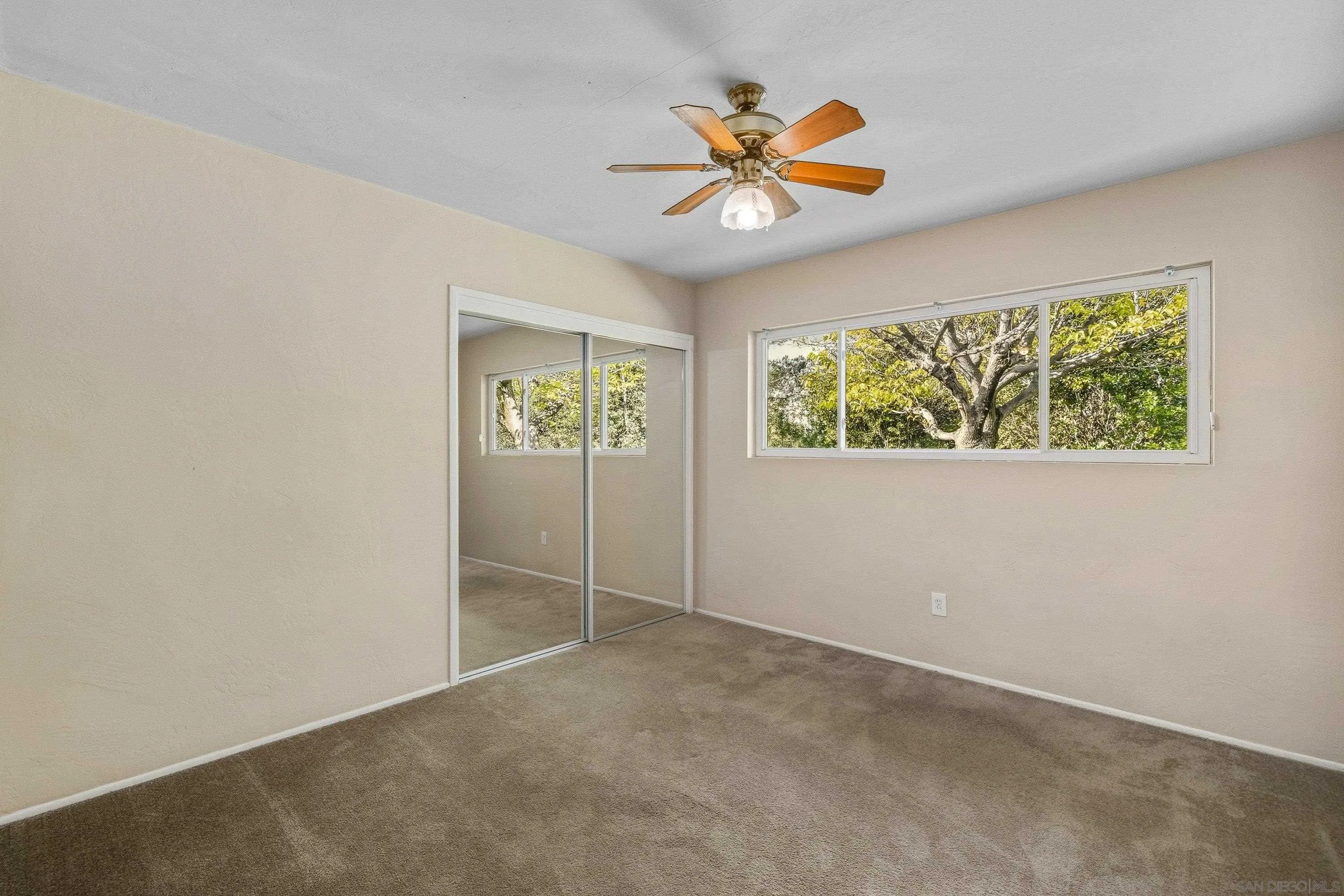 https://cdn.realtyfeed.com/cdn/127/2600719/3a8630a60020ad705914af1e9d2a9b8c.webp