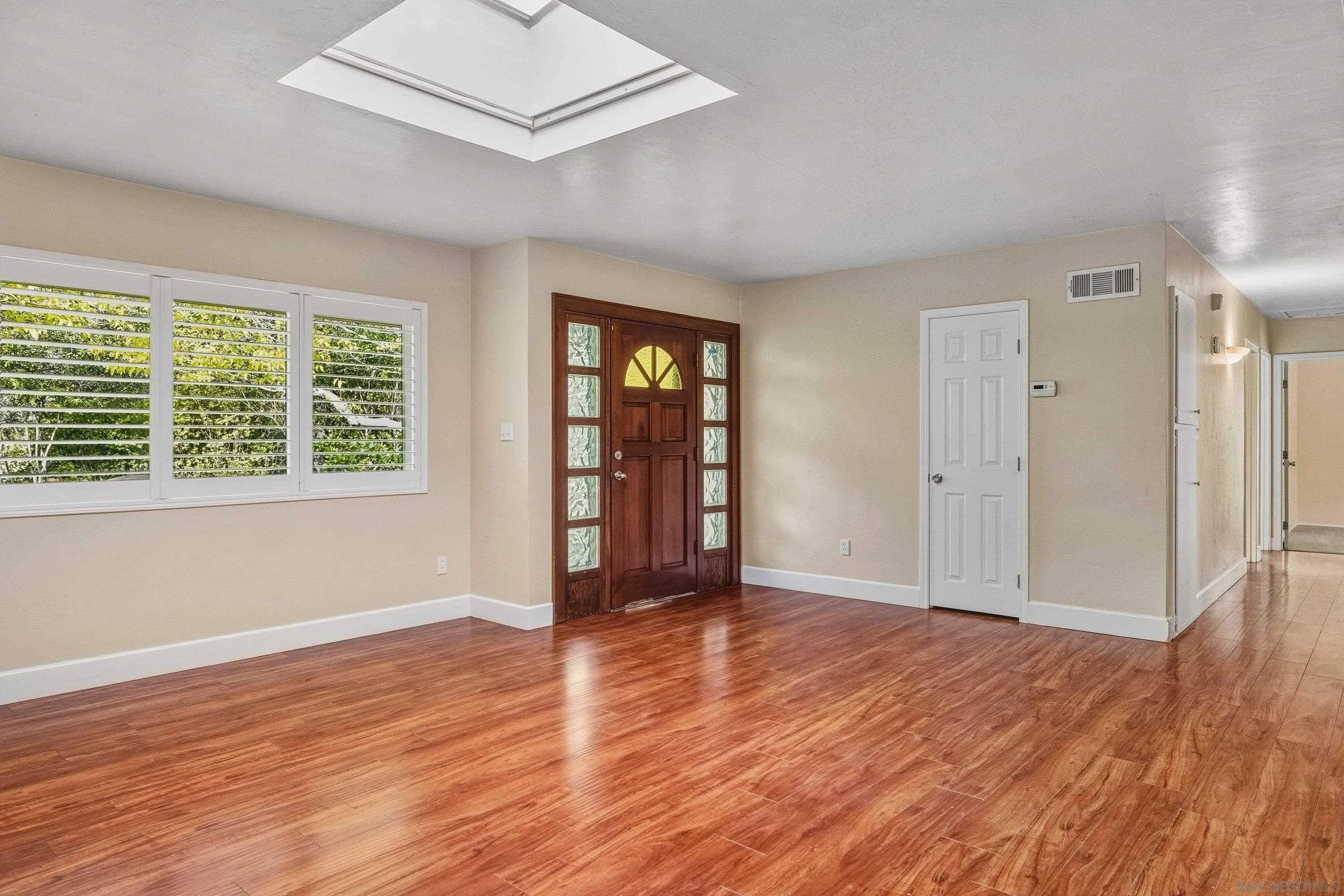 https://cdn.realtyfeed.com/cdn/127/2600719/51594ab047cb4fd07fd3f9f50870a212.webp