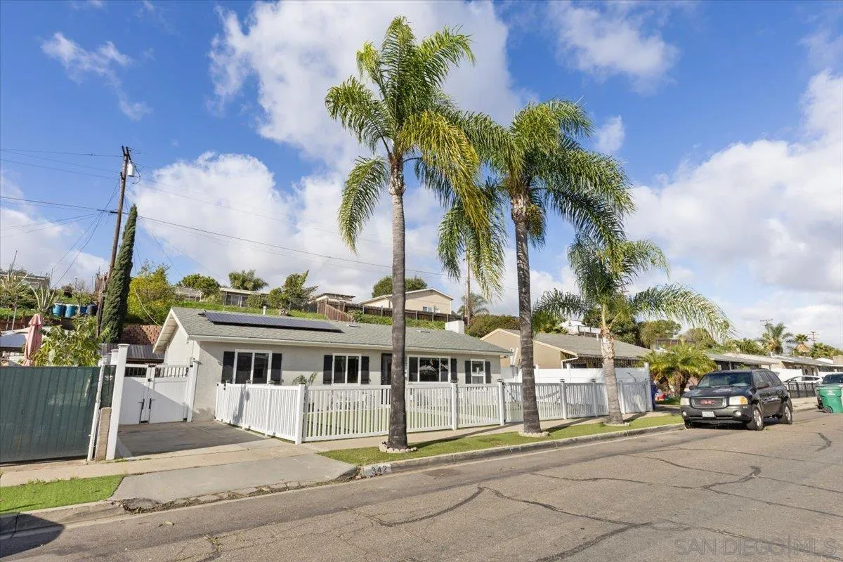 https://cdn.realtyfeed.com/cdn/127/2600724/f6b232031949600ba0514831d5abd93f.webp