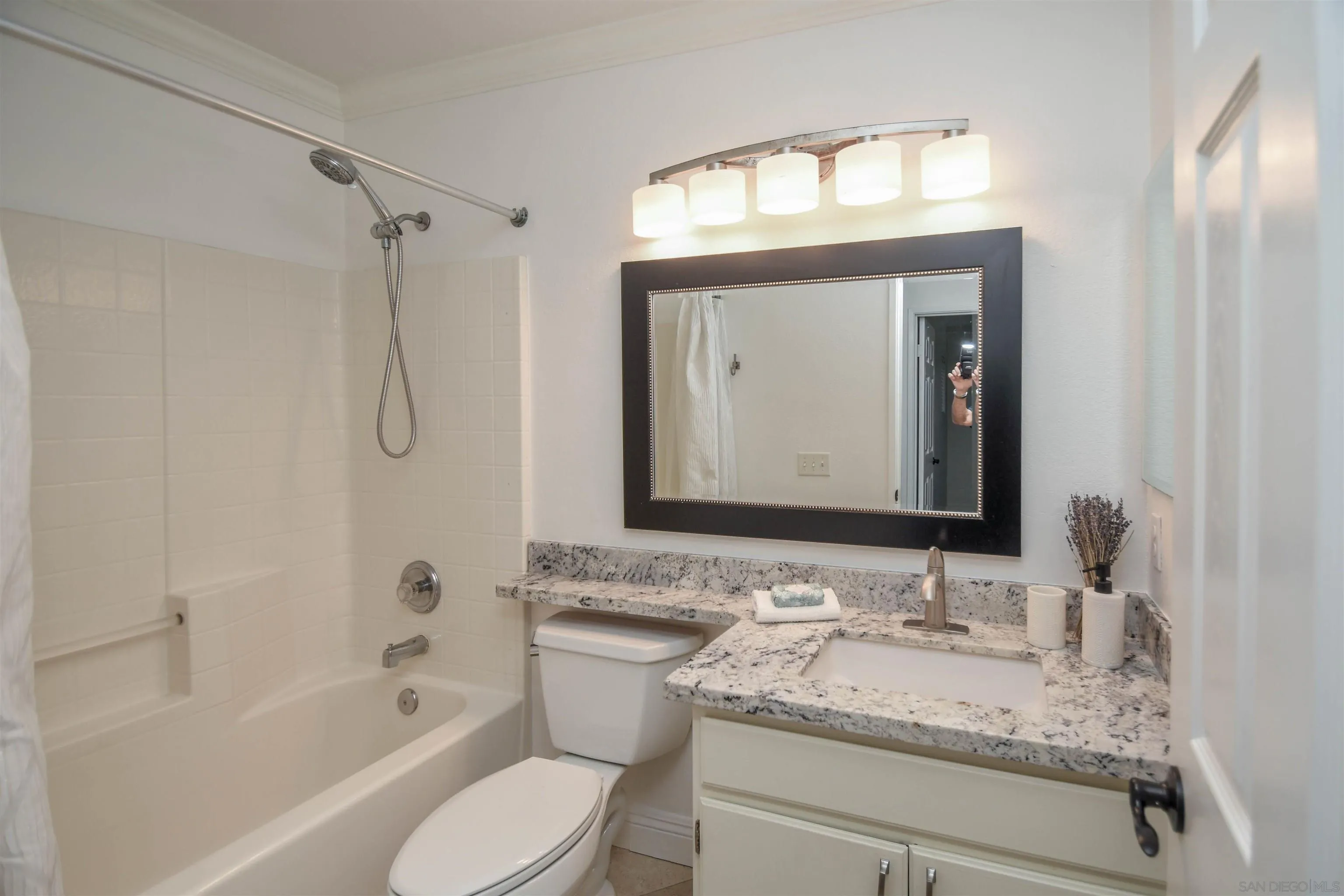 https://cdn.realtyfeed.com/cdn/127/2600725/96c376a8fc4f0fbb9938000339375af4.webp