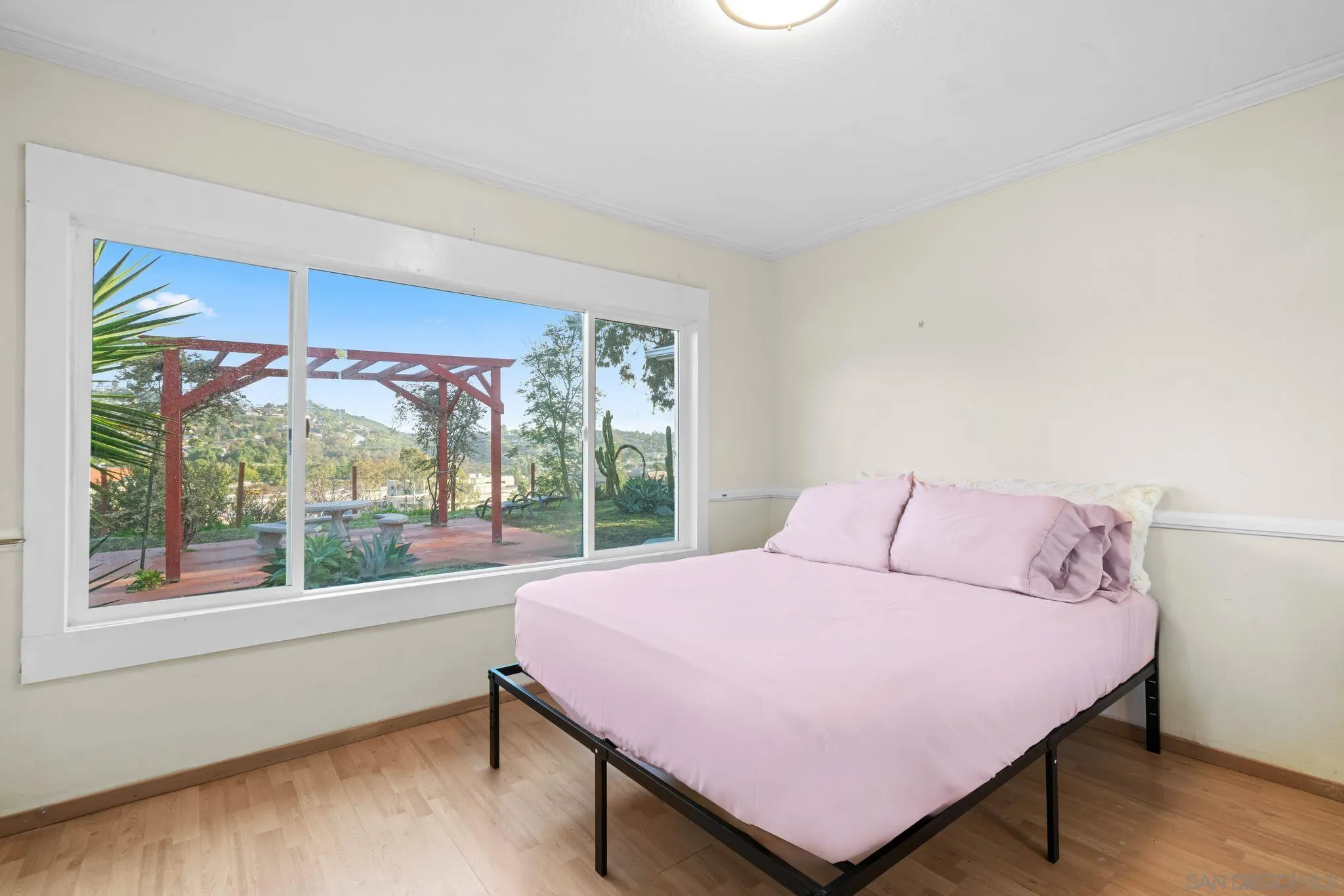 https://cdn.realtyfeed.com/cdn/127/2600730/009dce8854dac5f2388a34625bbfcf39.webp