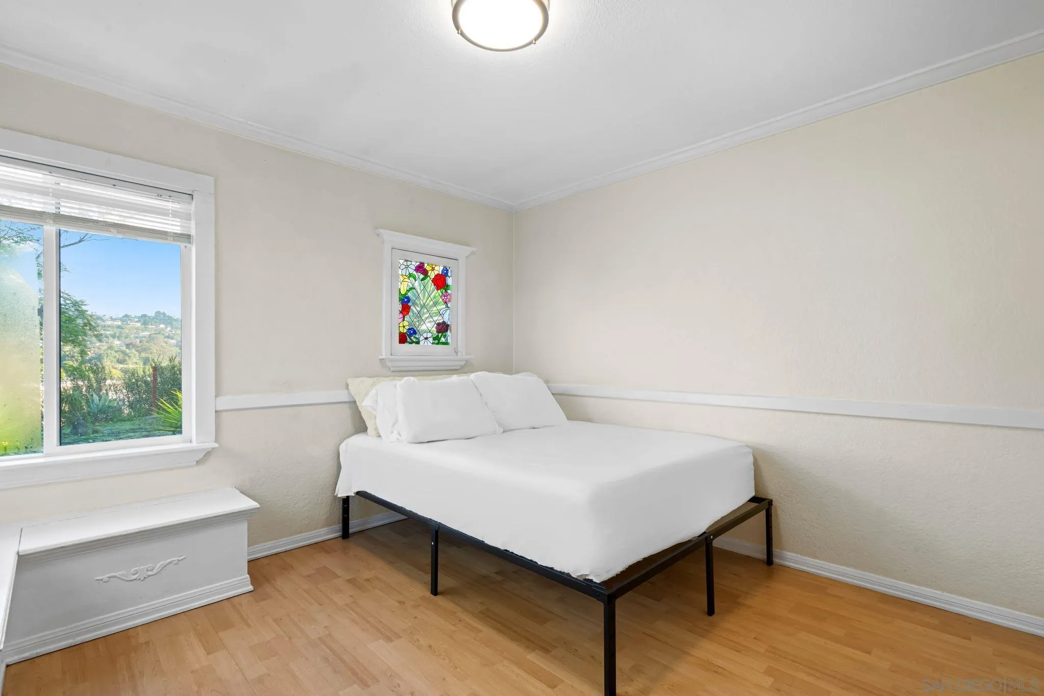 https://cdn.realtyfeed.com/cdn/127/2600730/0ba789e7292644c90ebb248ca15639f5.webp
