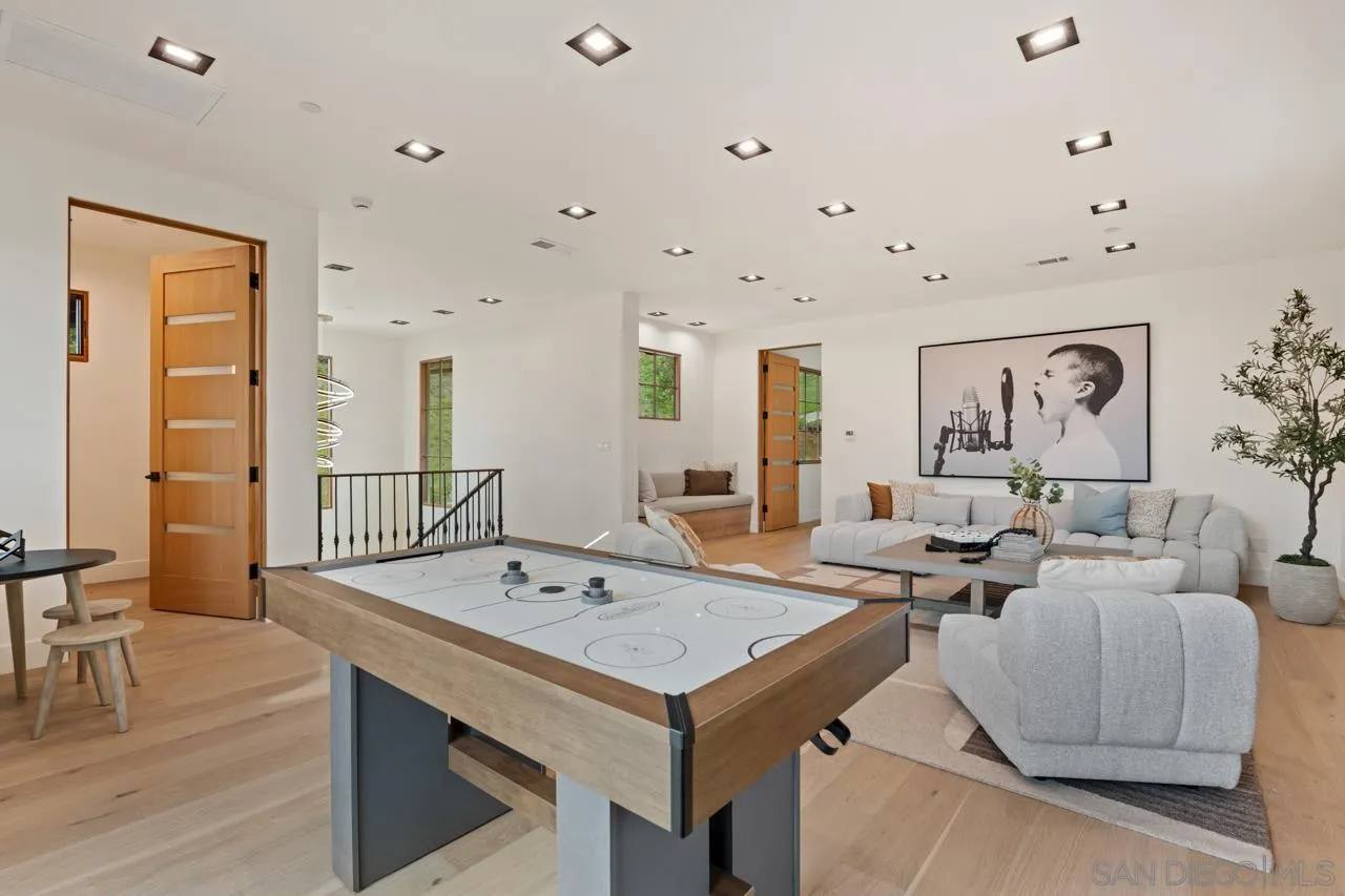 https://cdn.realtyfeed.com/cdn/127/2600734/17743aa9ae99afc0f95e3727e003b45b.webp