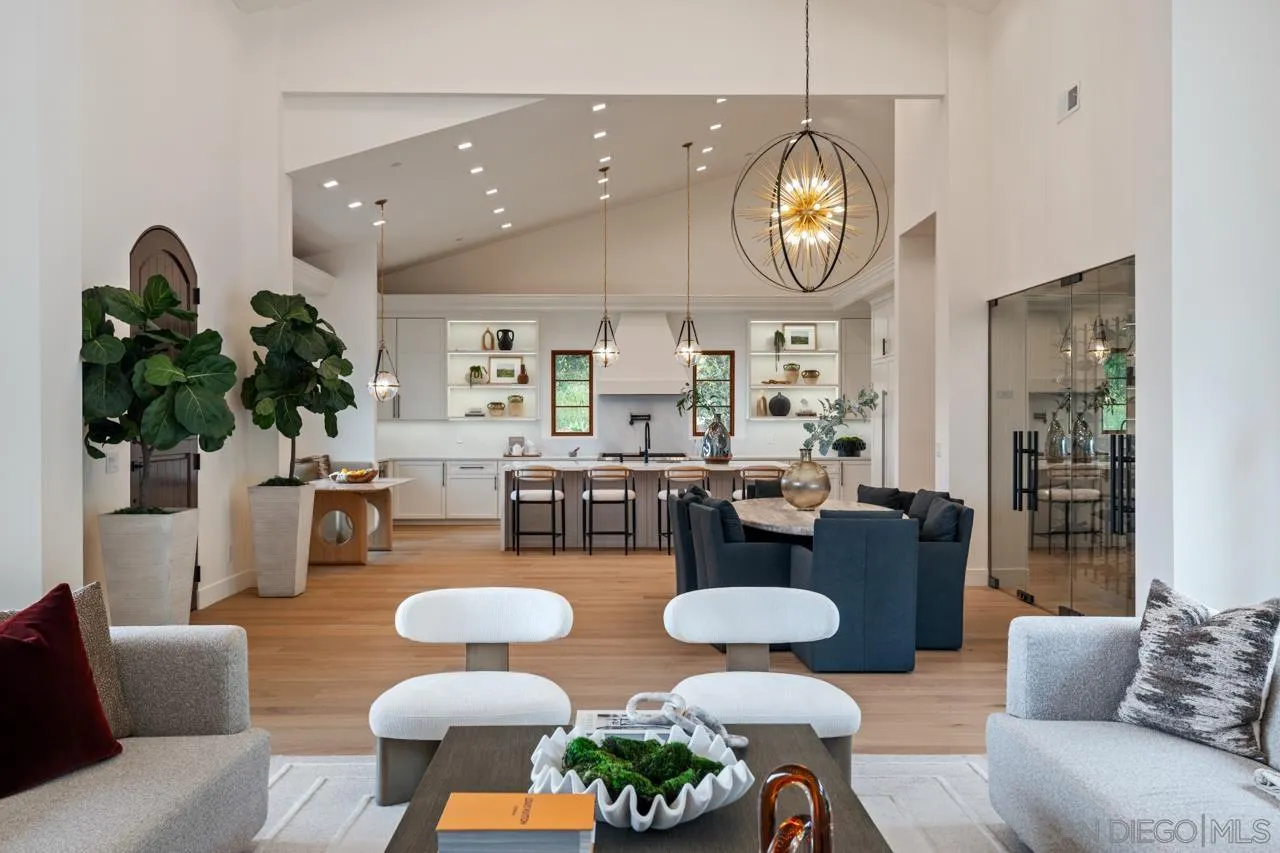 https://cdn.realtyfeed.com/cdn/127/2600734/99557eadc16795e64eb1b4a20e030174.webp