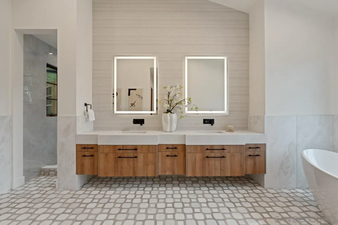 https://cdn.realtyfeed.com/cdn/127/2600734/b8f67a16dc3a5b4a775954f475a666d5.webp