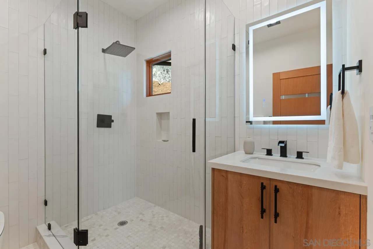 https://cdn.realtyfeed.com/cdn/127/2600734/c6990ad8c22119e474ddd98b45f1fe71.webp