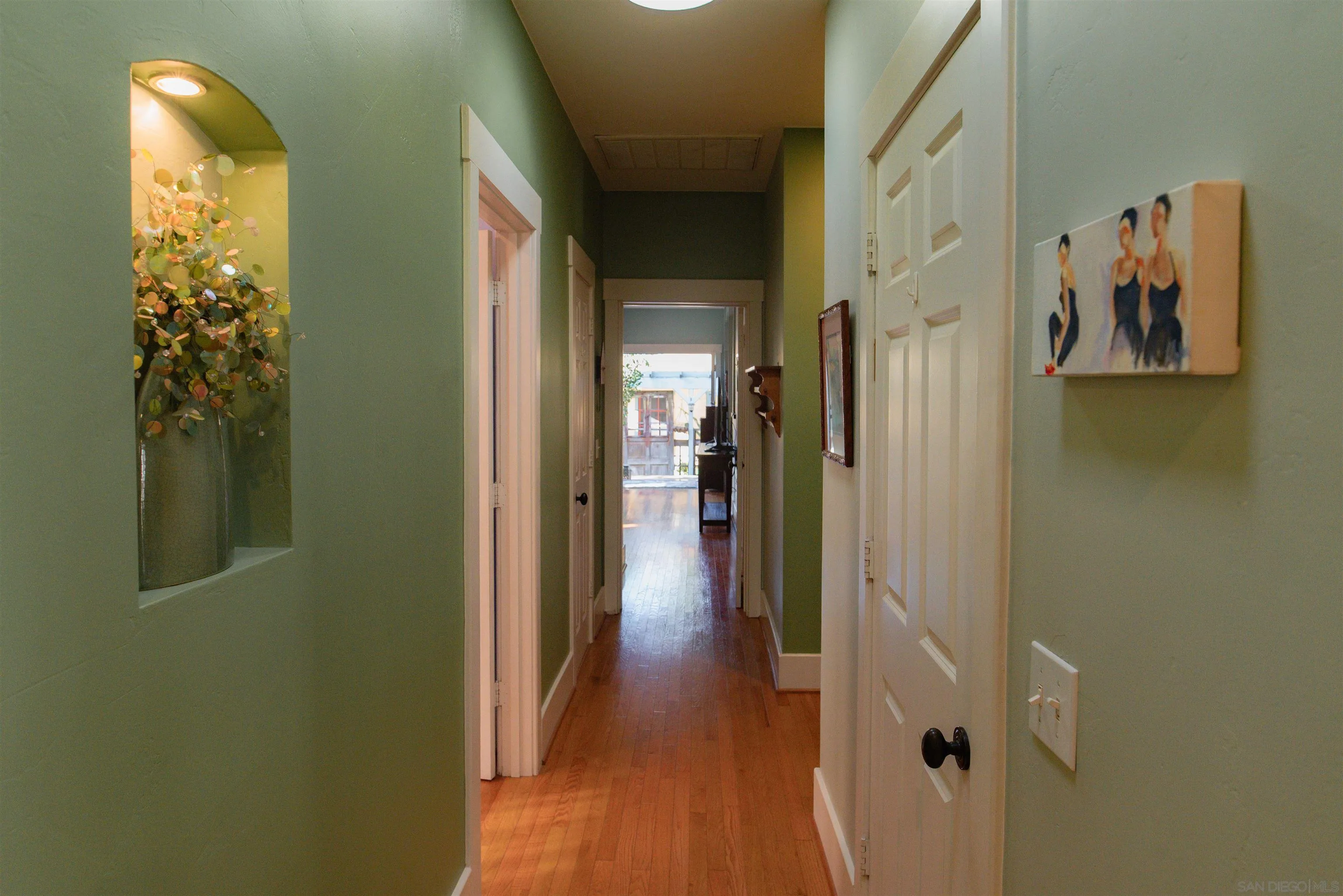 https://cdn.realtyfeed.com/cdn/127/2600737/8a37a6c1b66e3595ddc5051ef9548f3a.webp