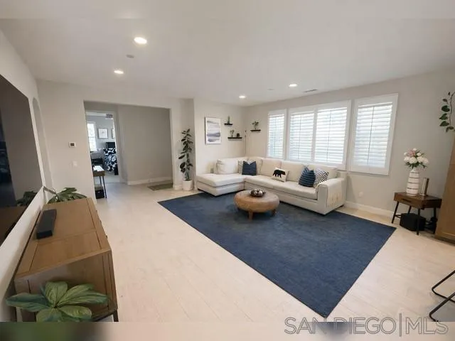 https://cdn.realtyfeed.com/cdn/127/2600738/066713558f97177b11d59ec1b79206dd.webp