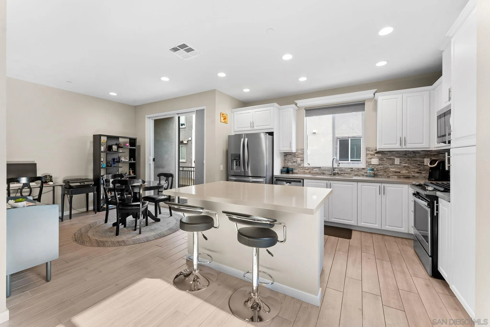 Photo #7: 2600739 Listing: Photo #7