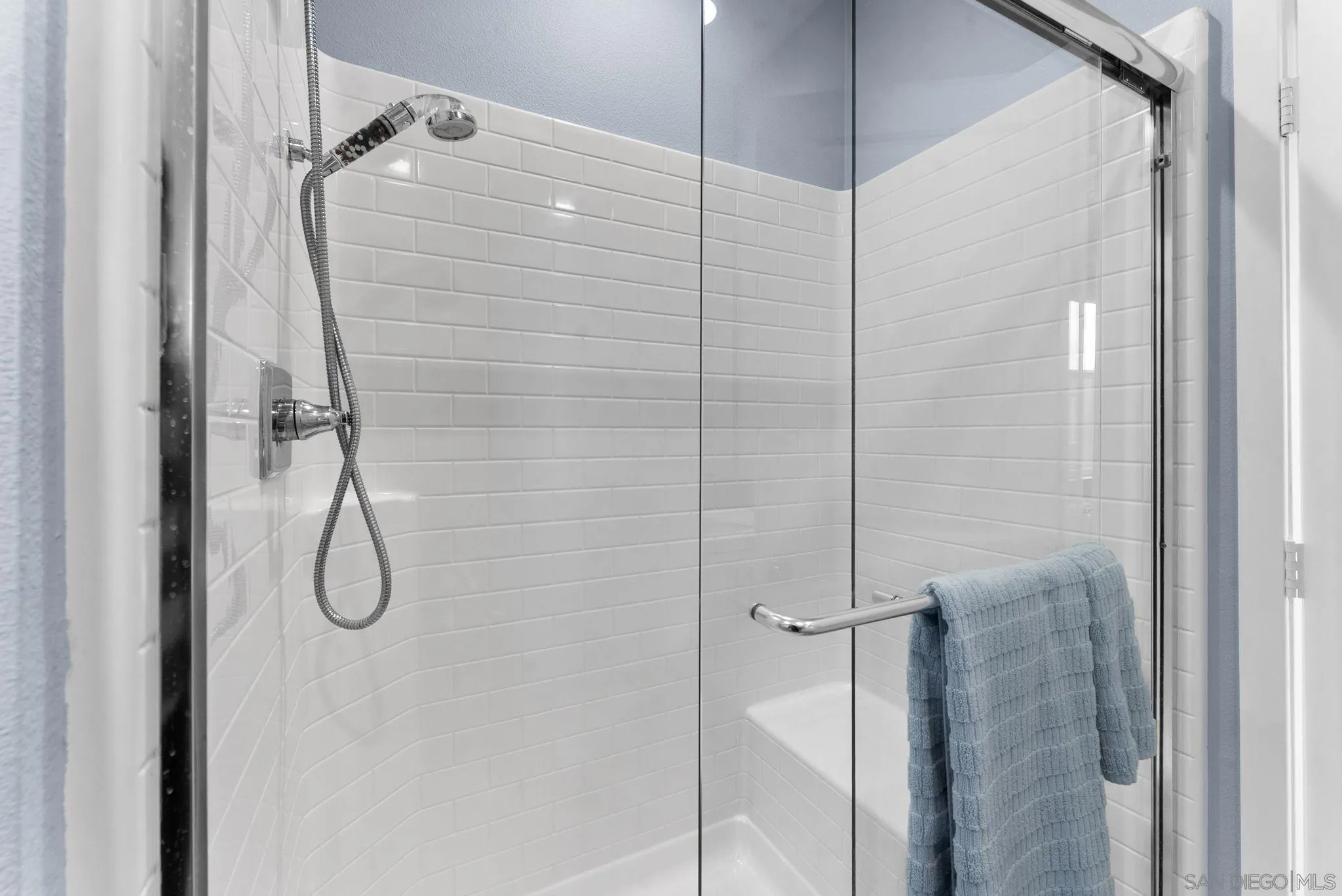 Photo #15: 2600739 Listing: Photo #15