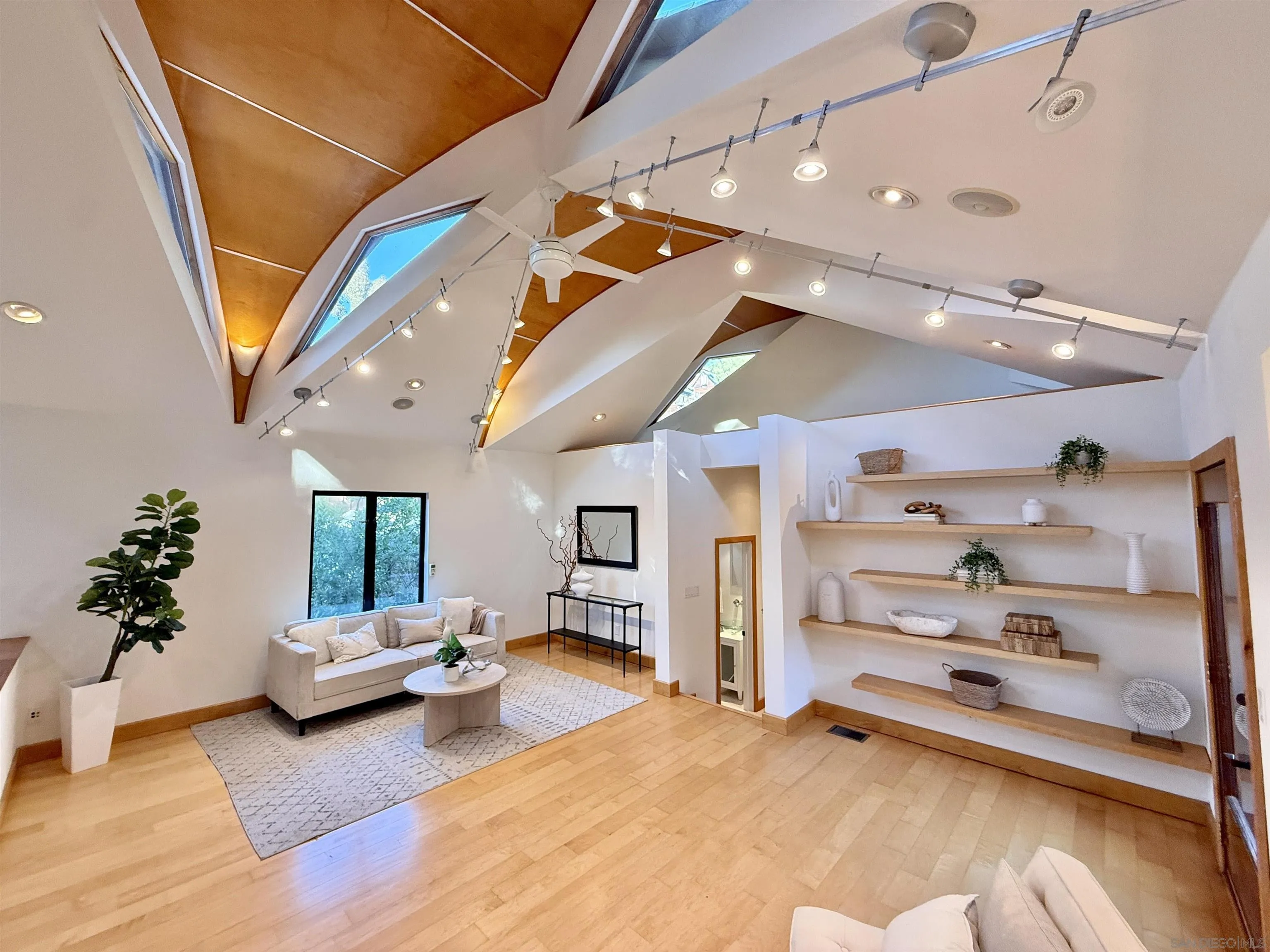 https://cdn.realtyfeed.com/cdn/127/2600740/3797984ae56295ca9f7f9a501c3f27b1.webp