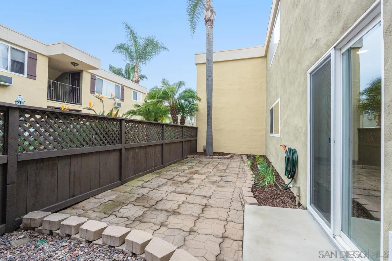 https://cdn.realtyfeed.com/cdn/127/2600742/d6fea866b7d88f063984d6af78f2470d.webp