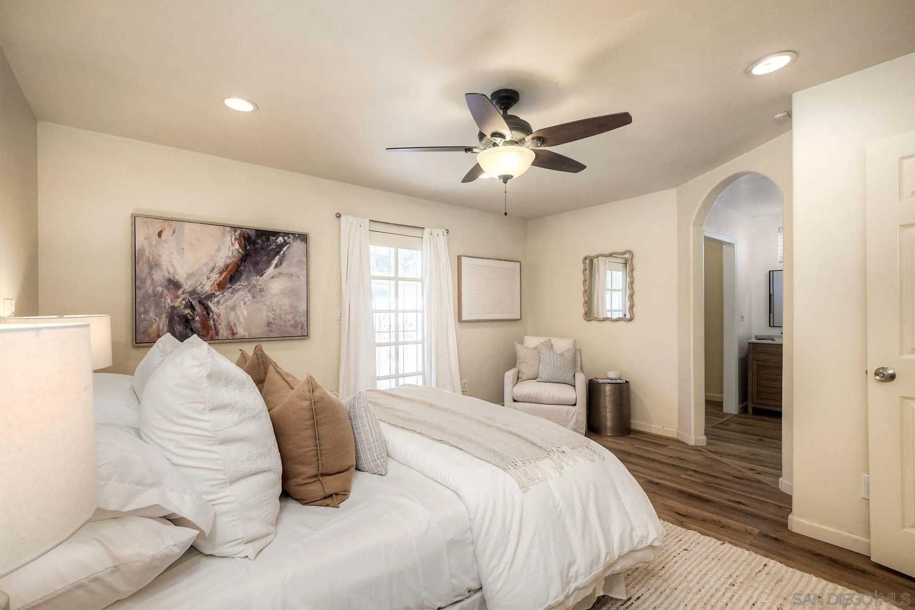 https://cdn.realtyfeed.com/cdn/127/2600746/f39e839a75b9b3d26af404a83def1588.webp