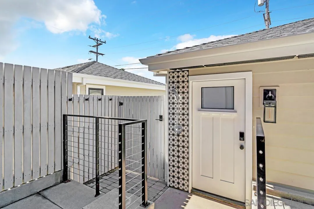 https://cdn.realtyfeed.com/cdn/127/2600747/c29b83870a9885edf819de681628aeef.webp
