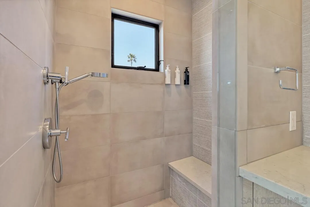 https://cdn.realtyfeed.com/cdn/127/2600747/ca8b25543c1c67dd84ad63856b1448c0.webp