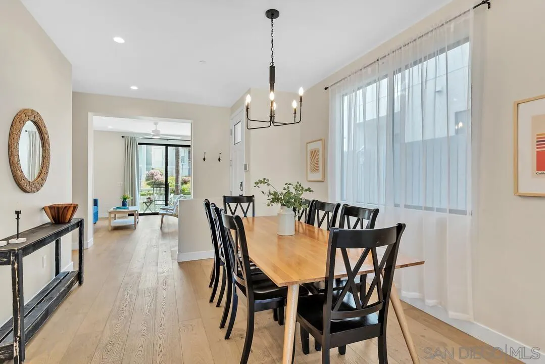 https://cdn.realtyfeed.com/cdn/127/2600747/f9a9b90947ce2545f9c5e93b66f316b5.webp