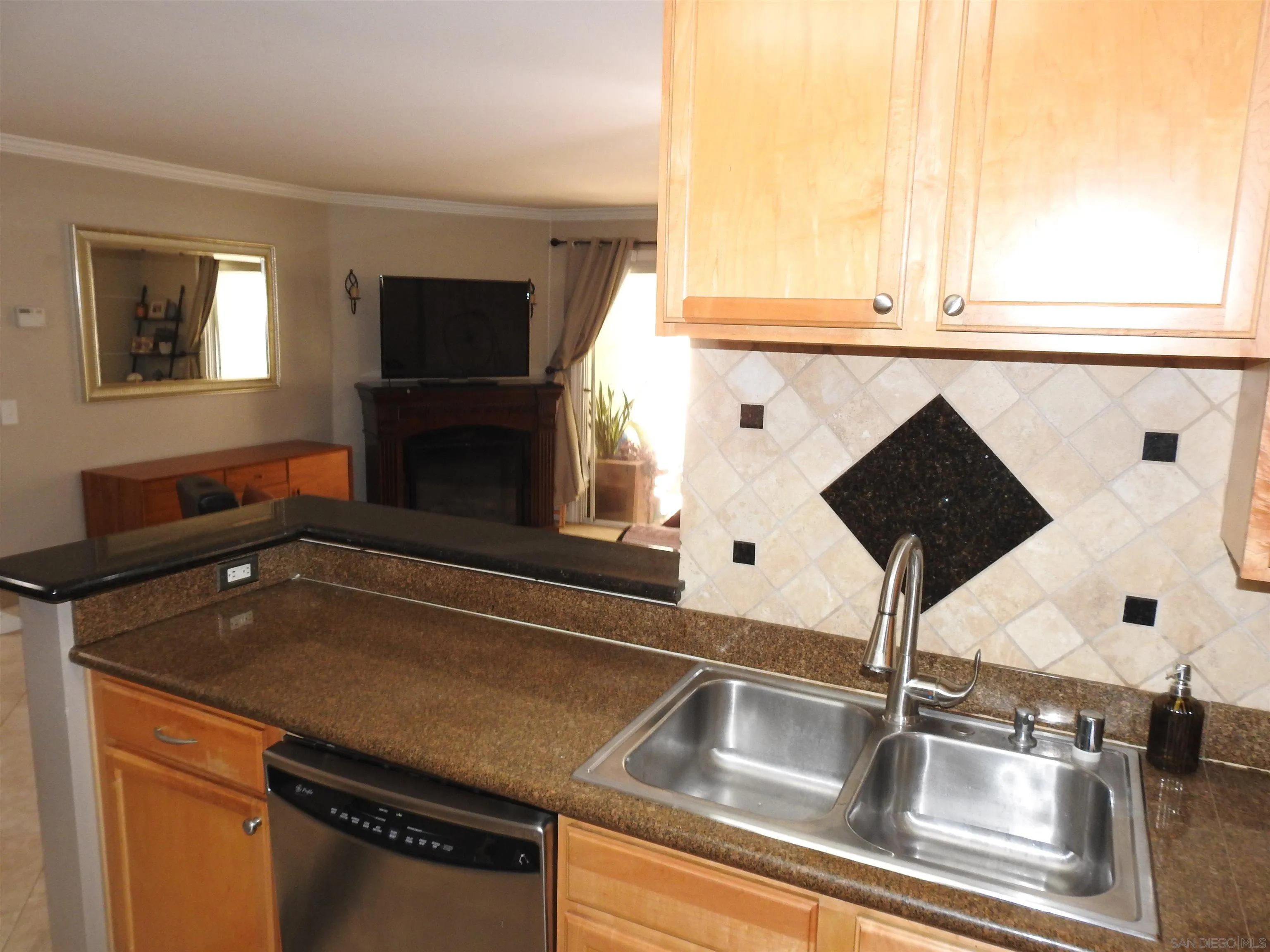 https://cdn.realtyfeed.com/cdn/127/2600750/0019c6175fee458e5a83618ca1c8ce53.webp