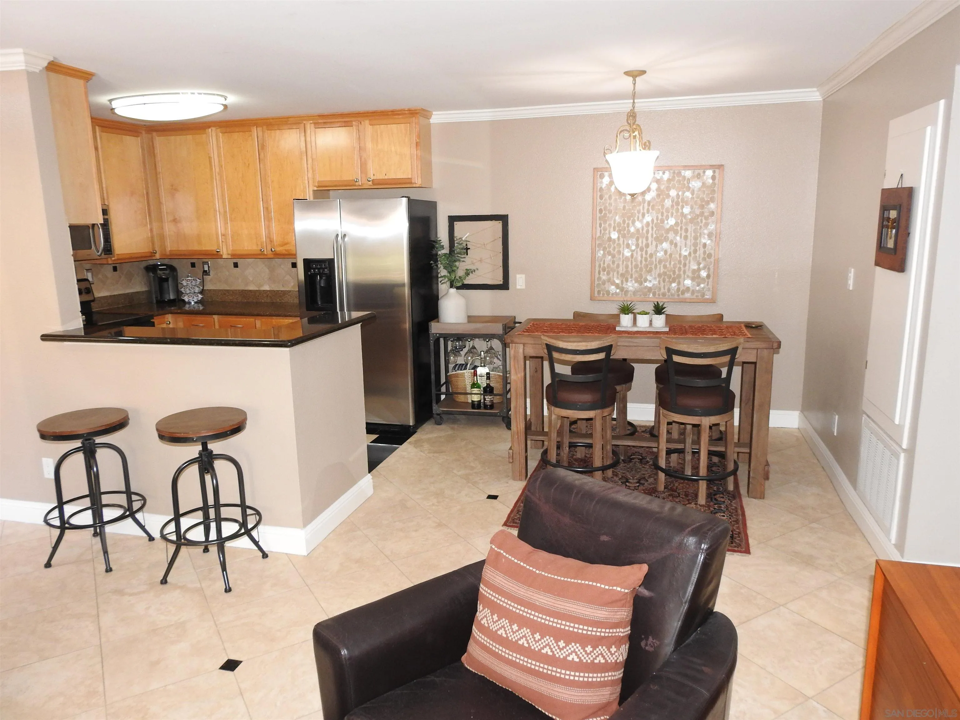 https://cdn.realtyfeed.com/cdn/127/2600750/4120faaea2b416268e0870b3625ad146.webp