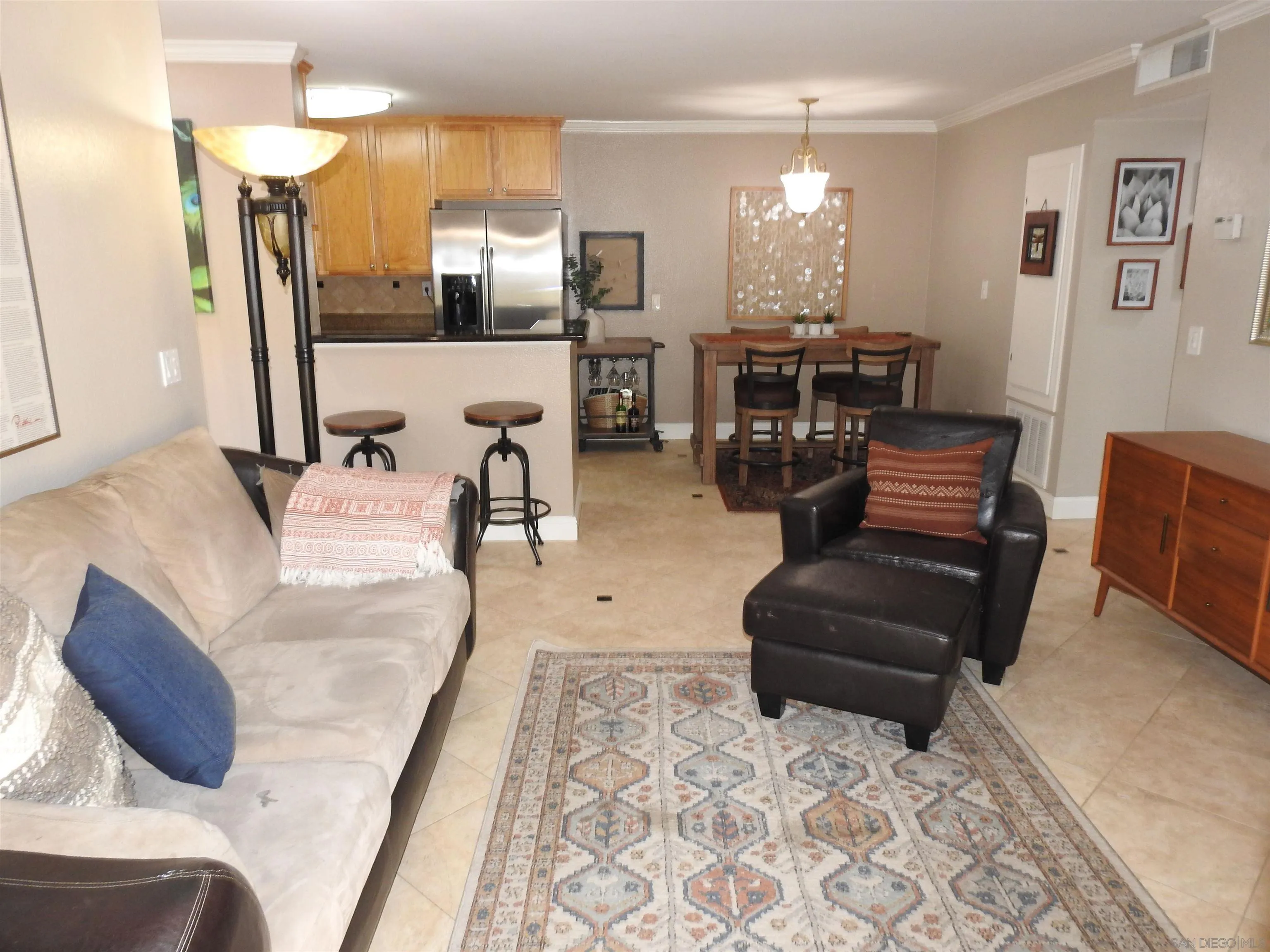 https://cdn.realtyfeed.com/cdn/127/2600750/699f9473bd0a271cea20814157afc6ed.webp
