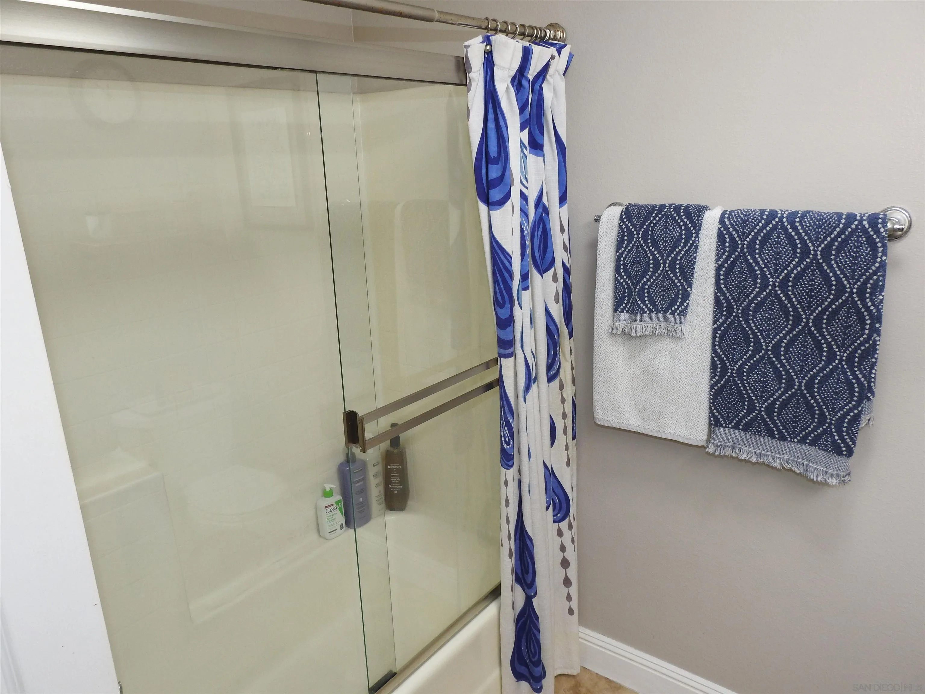 https://cdn.realtyfeed.com/cdn/127/2600750/874cdc7a17925507b3a5779d1929bdb0.webp