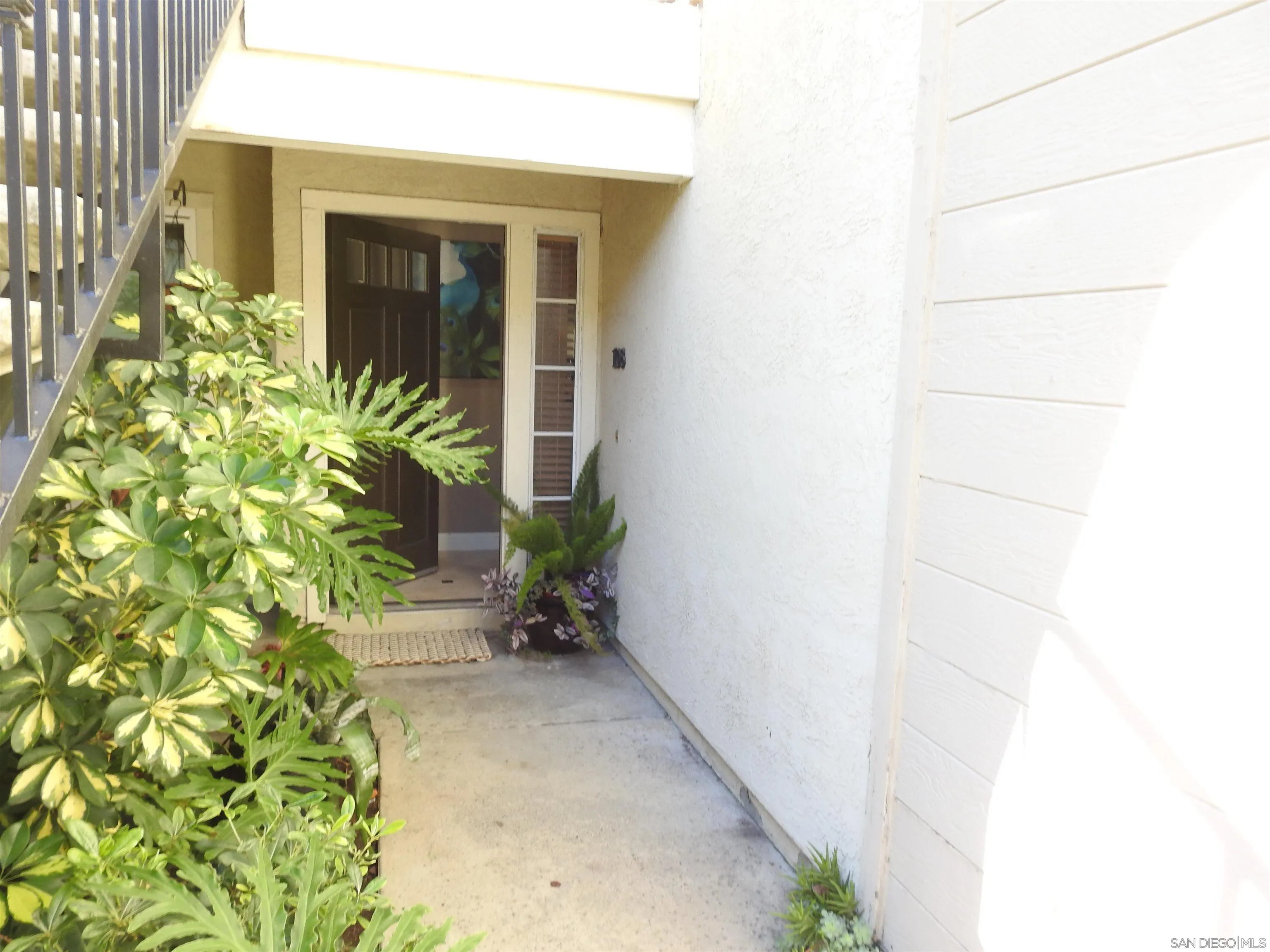 https://cdn.realtyfeed.com/cdn/127/2600750/b0d8397fa801ae7b0a699d54c81e2117.webp