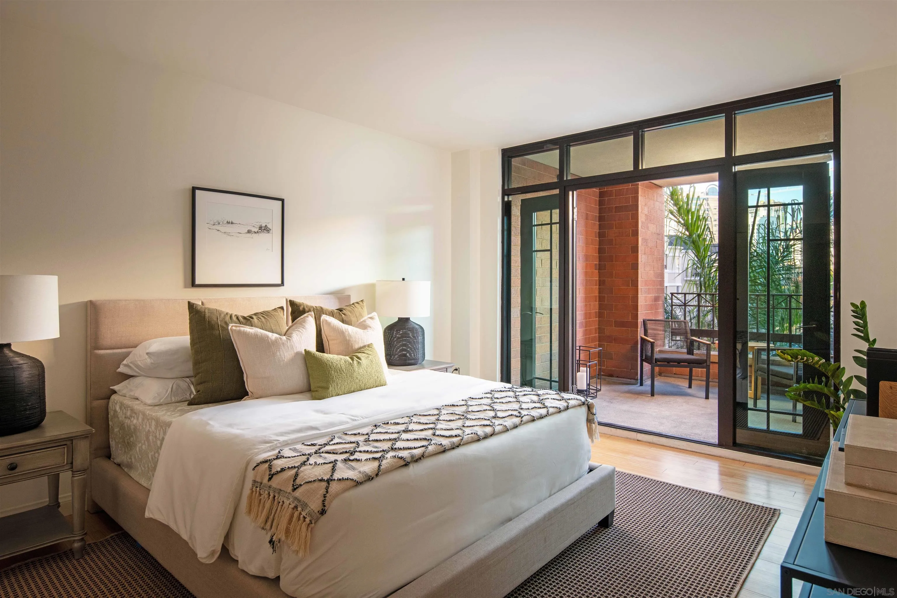 Photo #10: 2600752 Listing: Photo #10