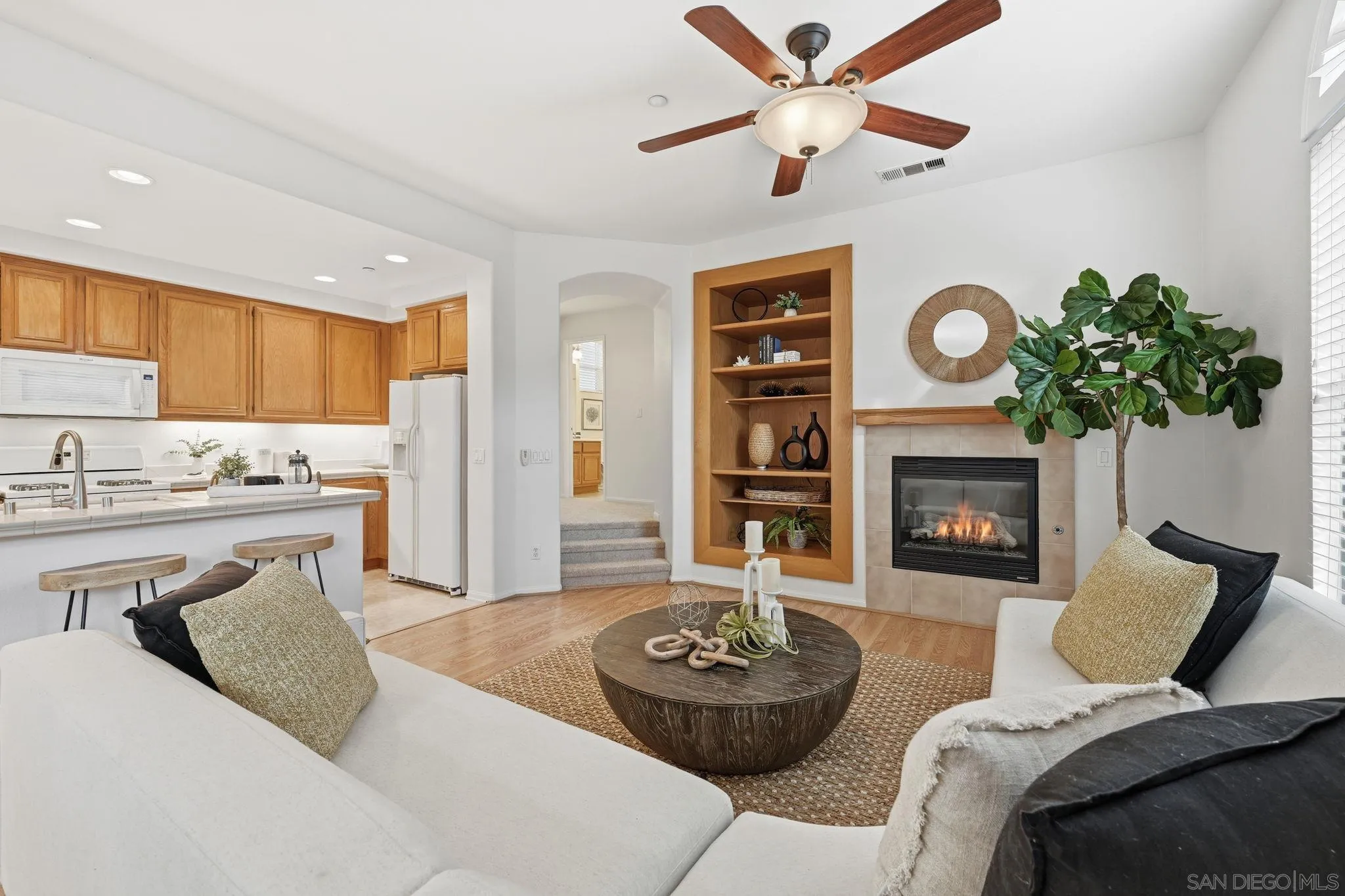 Photo #8: 2600755 Listing: Photo #8