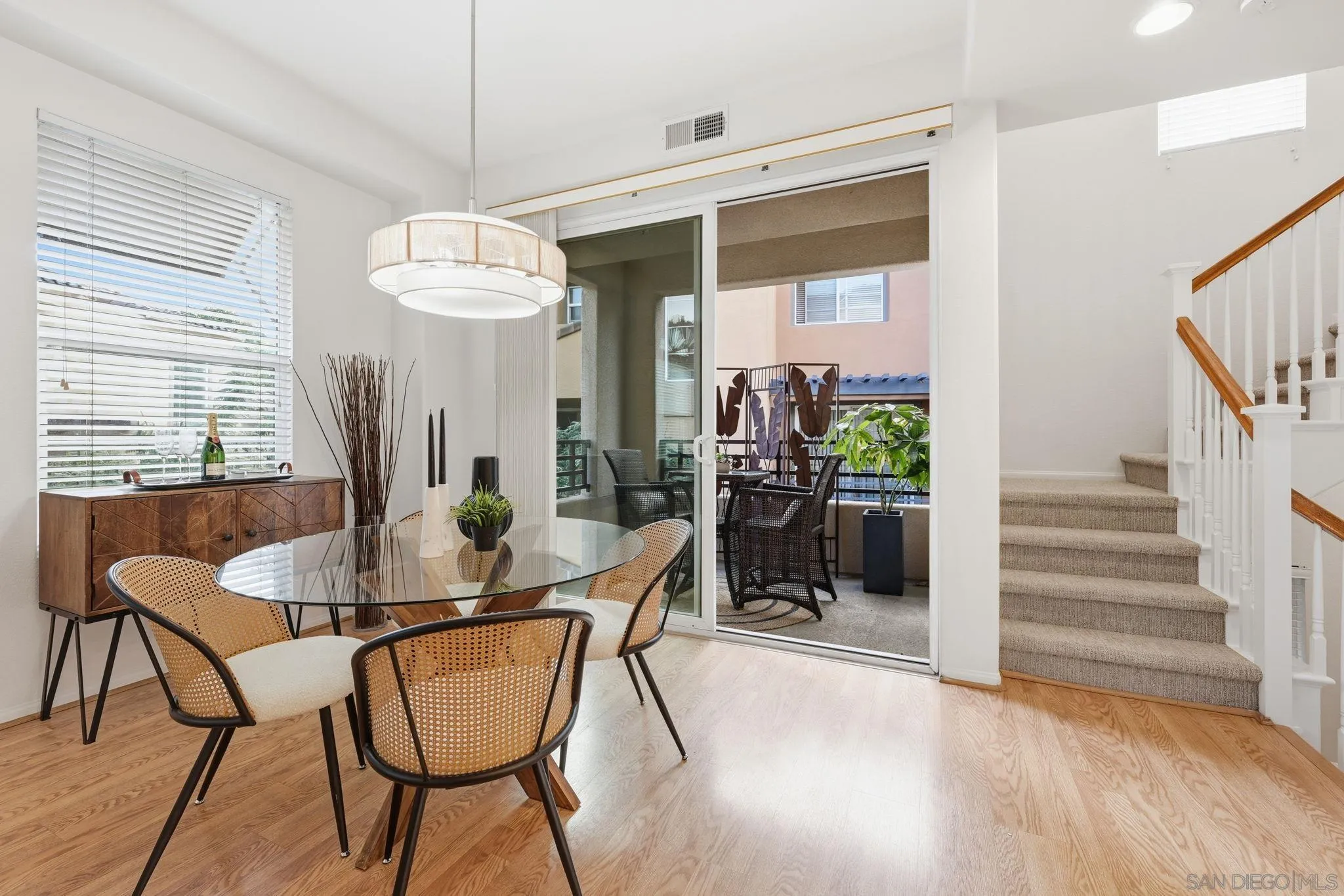 Photo #5: 2600755 Listing: Photo #5