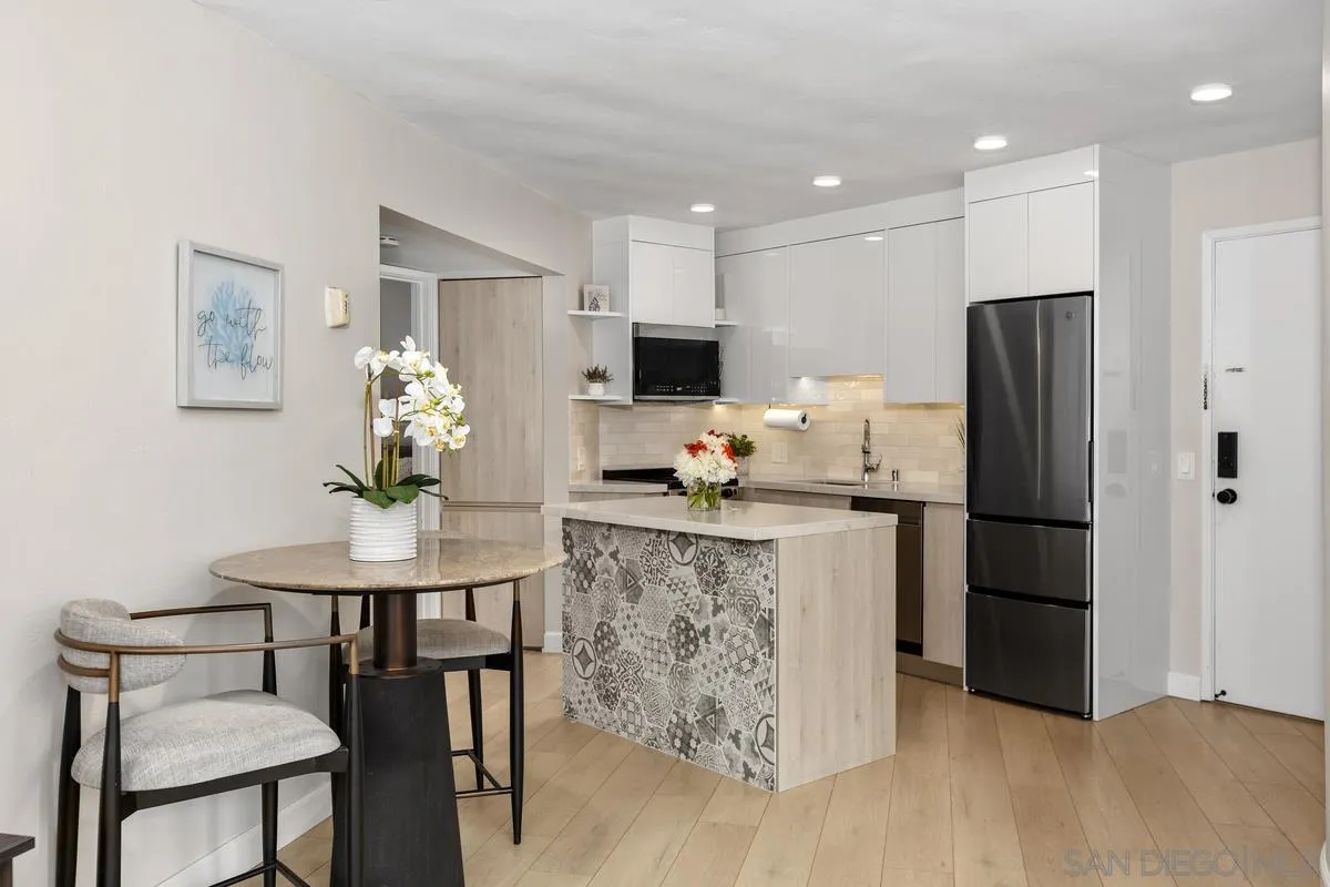 Photo #11: 2600757 Listing: Photo #11