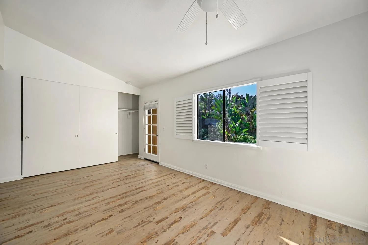 https://cdn.realtyfeed.com/cdn/127/2600759/7c3af57a28353735137d5f8647a3b4ba.webp