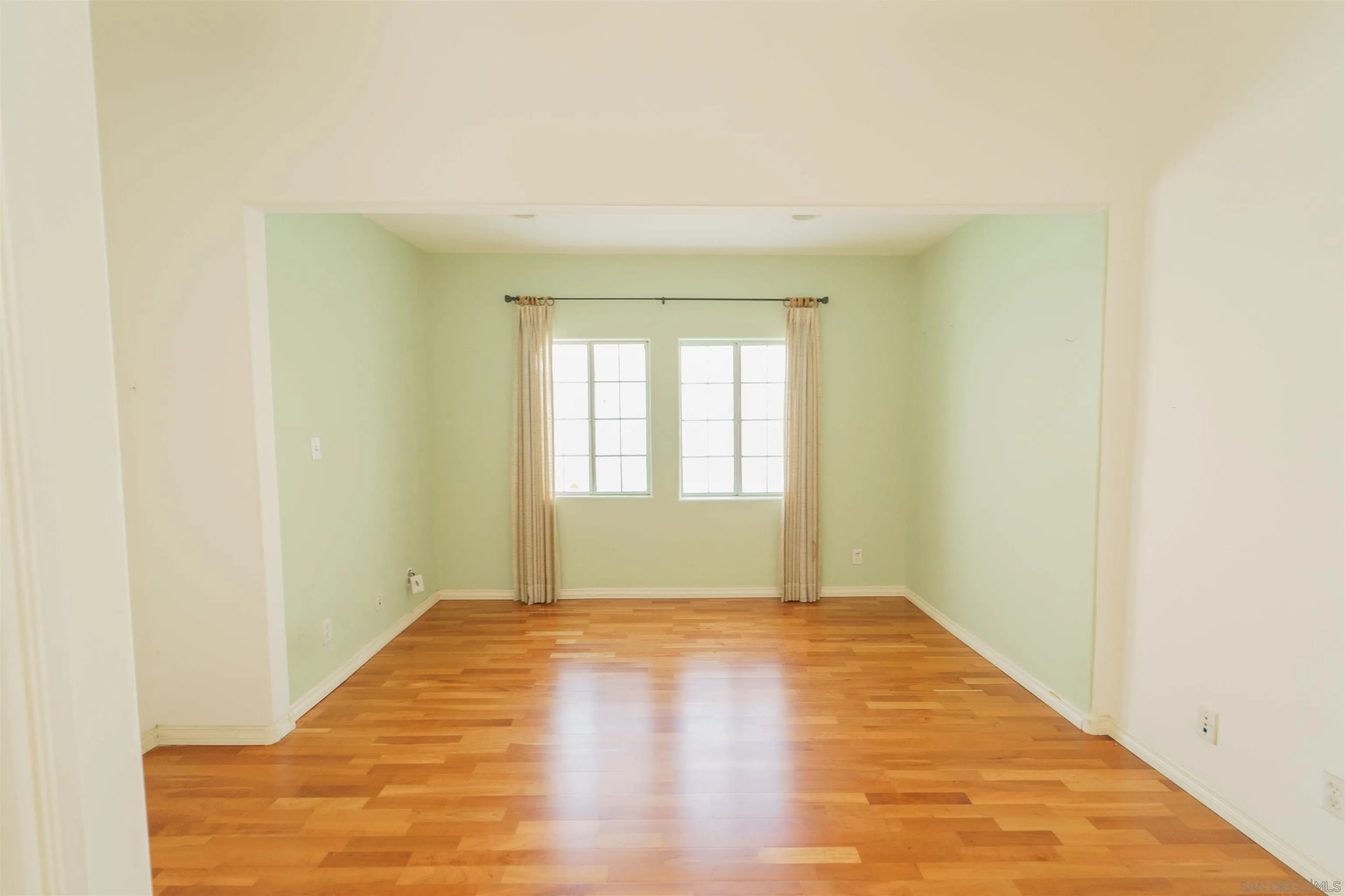 https://cdn.realtyfeed.com/cdn/127/2600763/8be681627c4586b1585f8379f95df116.webp