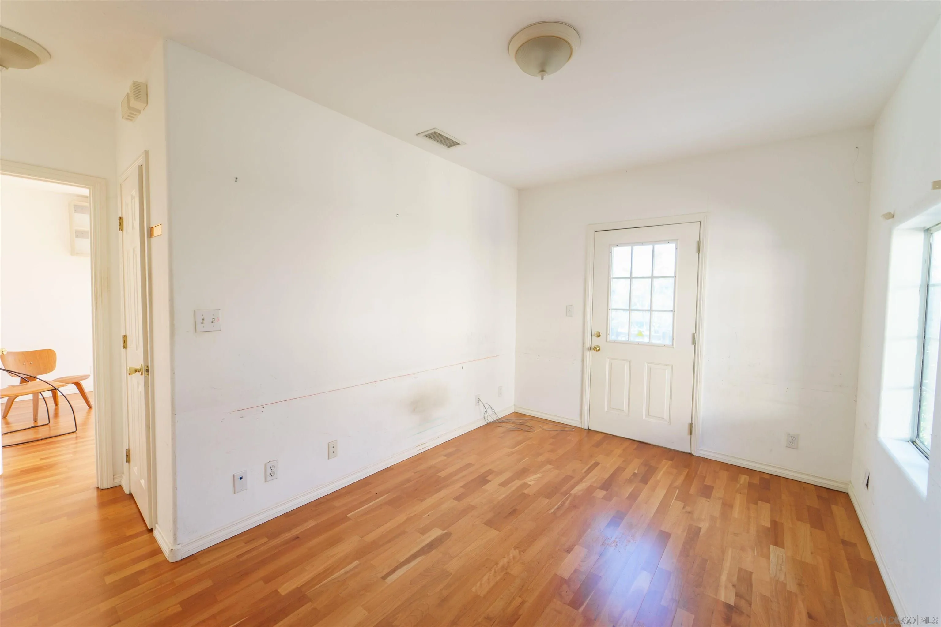 https://cdn.realtyfeed.com/cdn/127/2600763/a43cdc584ccefb552e1d34726c96ab81.webp
