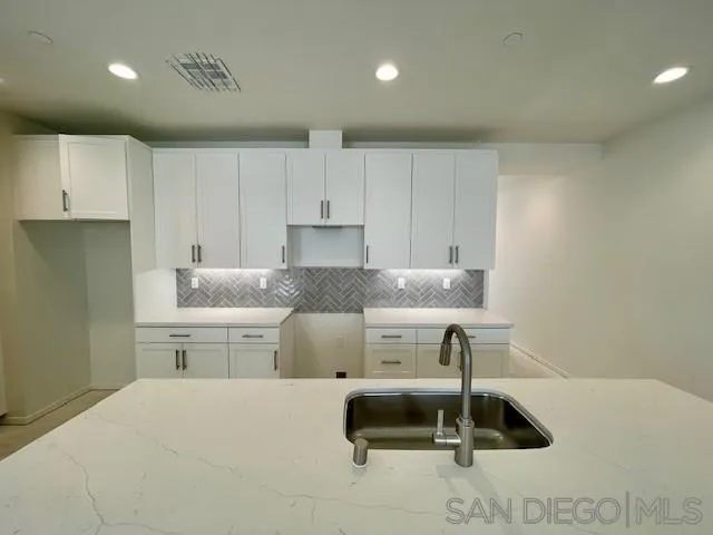 https://cdn.realtyfeed.com/cdn/127/2600770/9b55e20a333d168ba10fbe95af5a8e87.webp