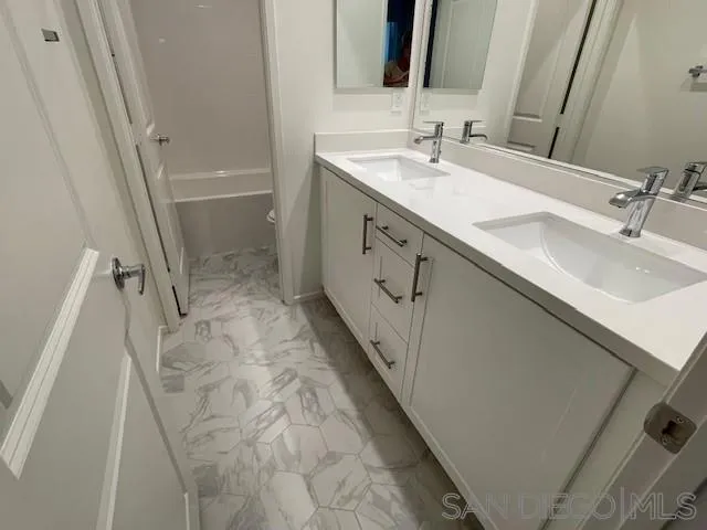 https://cdn.realtyfeed.com/cdn/127/2600772/922c97641570ff5afbc94eb1c3a33f35.webp
