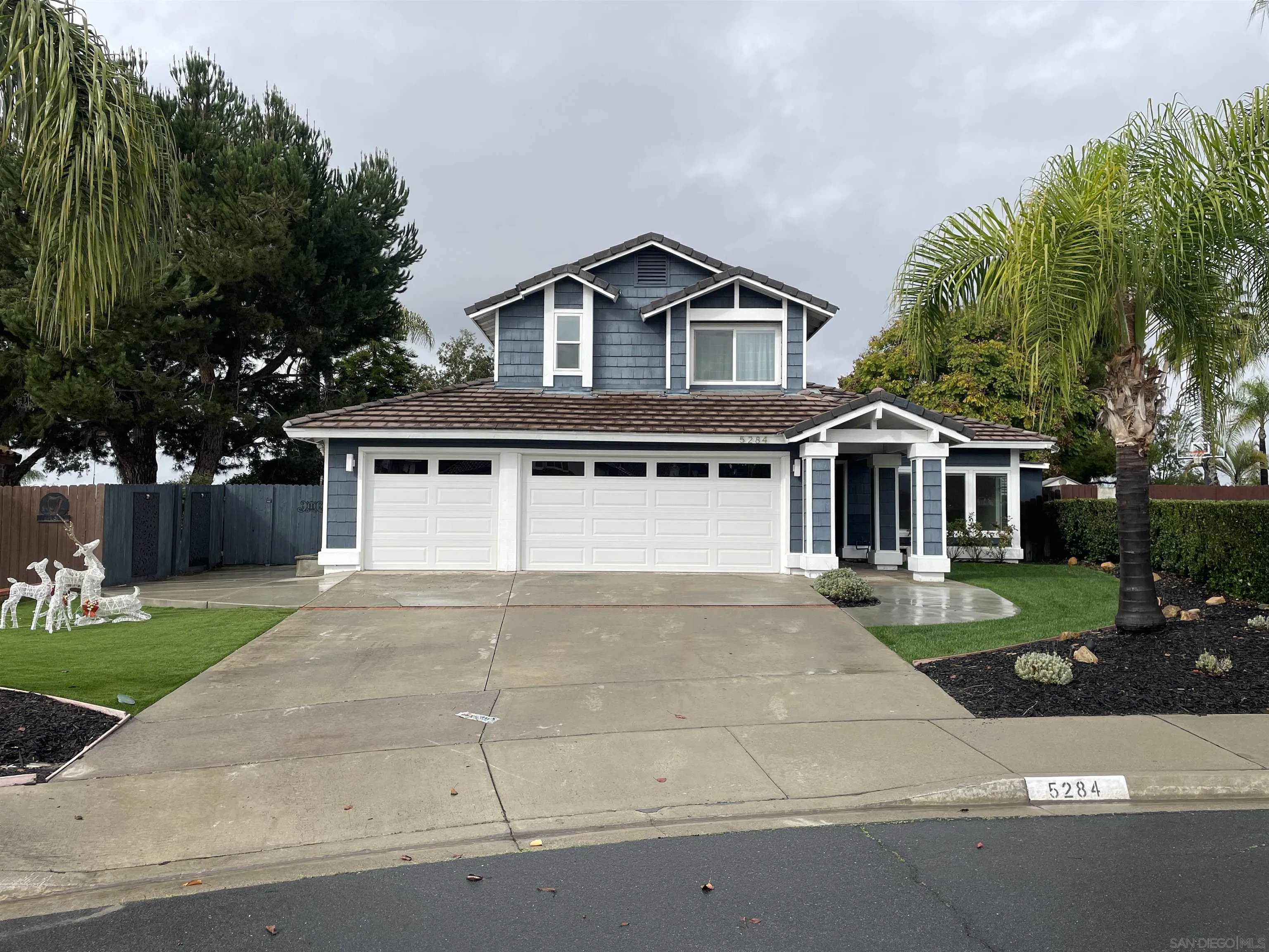 5284 Rosewood Dr.