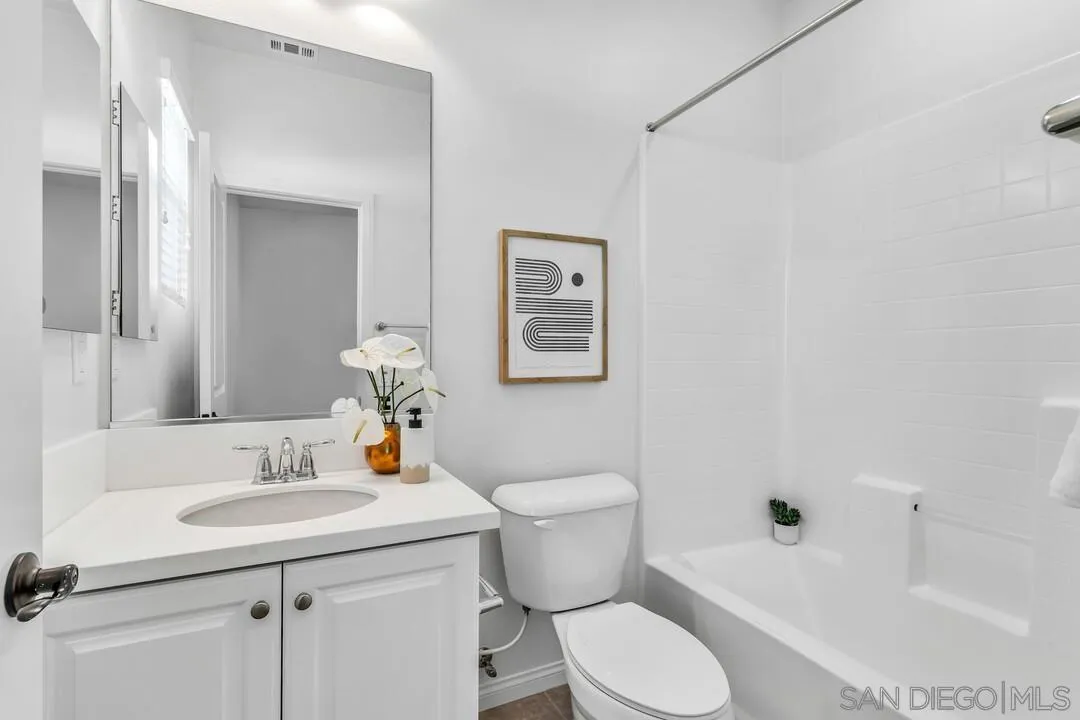 https://cdn.realtyfeed.com/cdn/127/2600777/069df38684ad175d81c42747b3053fc7.webp