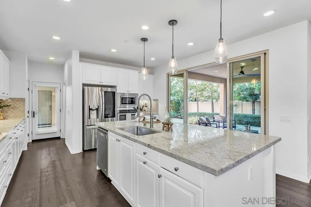 https://cdn.realtyfeed.com/cdn/127/2600777/65fc249c7aae05c357190bc2475d4c03.webp