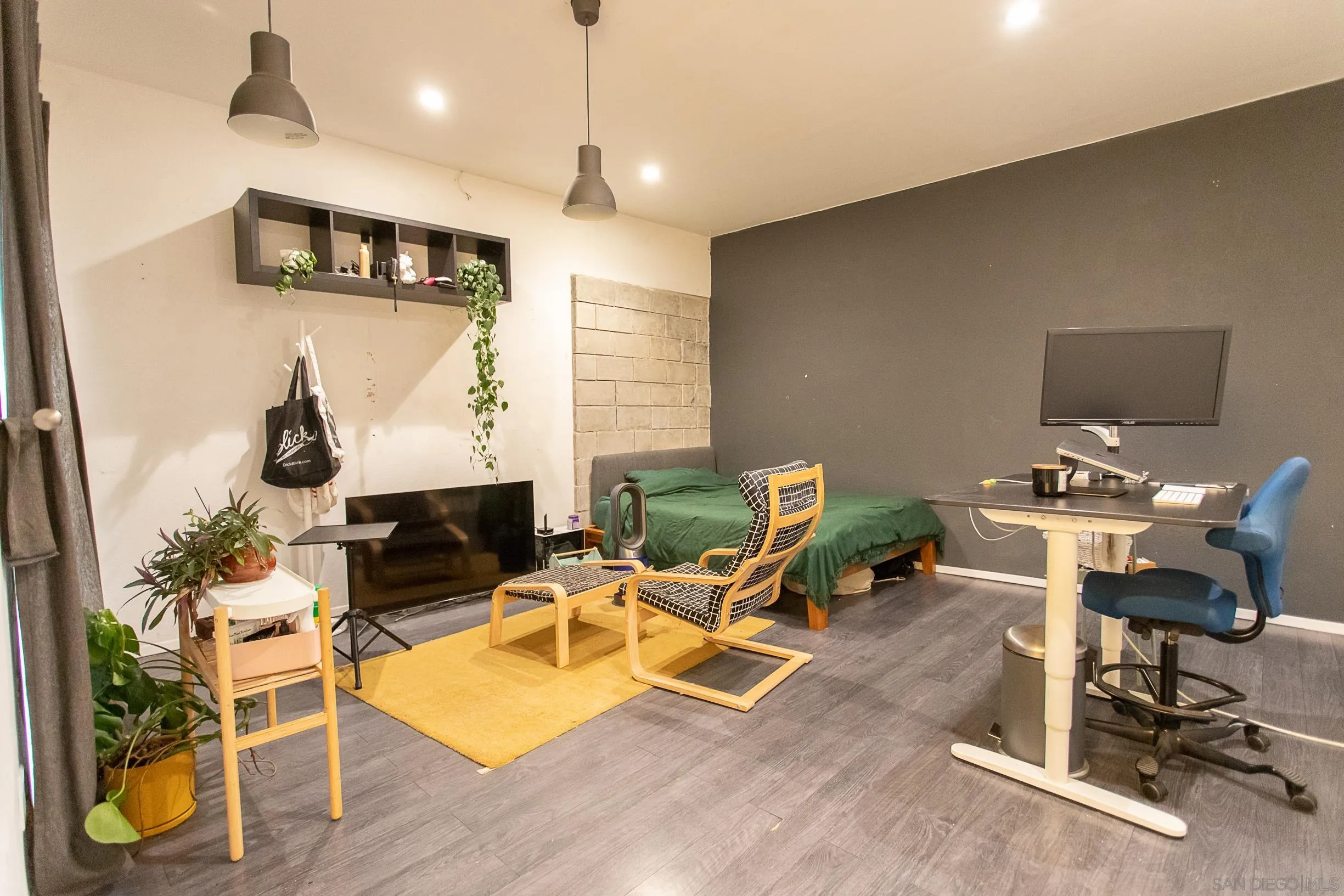 https://cdn.realtyfeed.com/cdn/127/2600782/556604d40139648ae8d28f91a7f6c125.webp